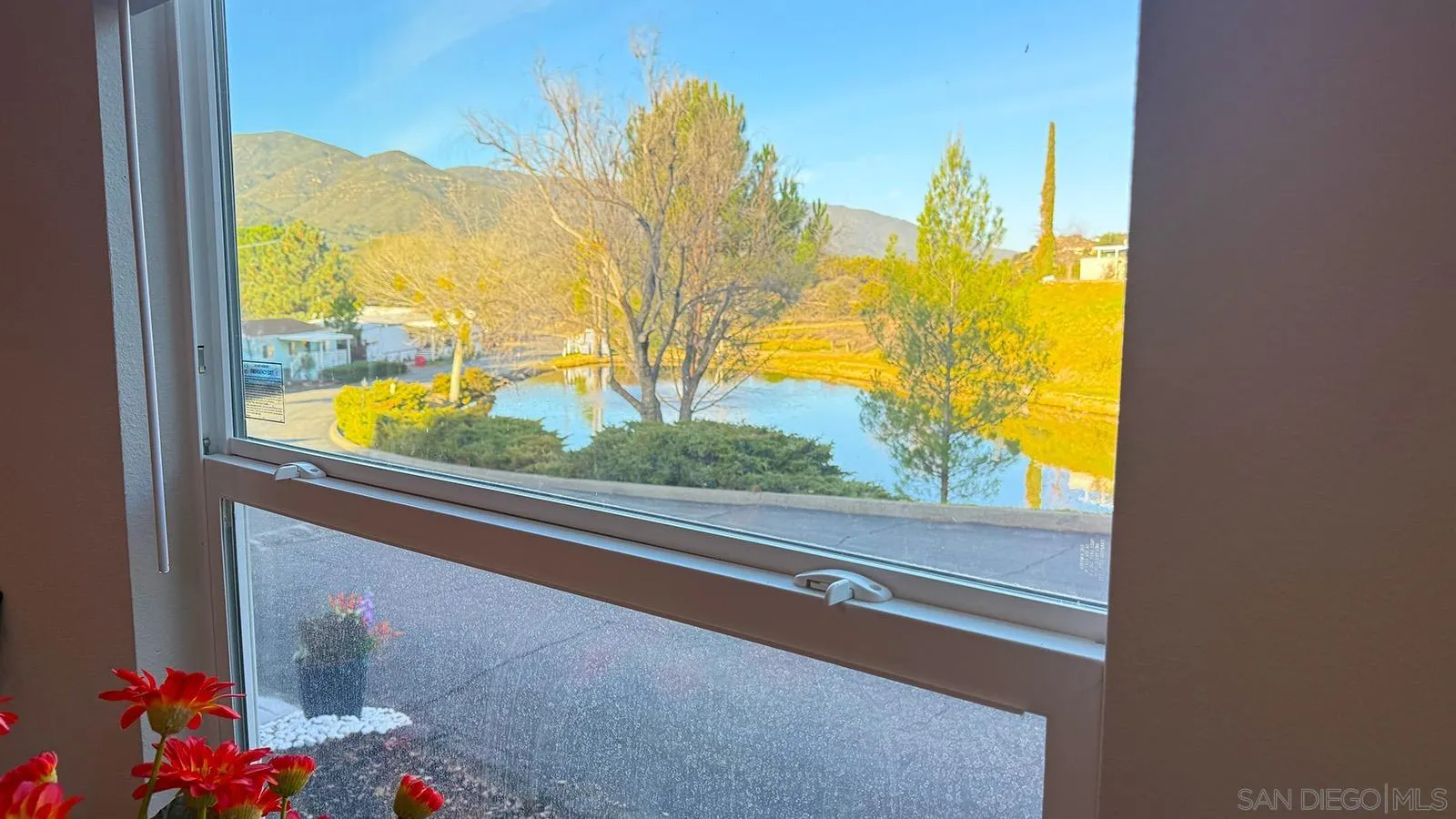 https://cdn.realtyfeed.com/cdn/127/260002714/53659ae980795879b47423589dbbb074.webp
