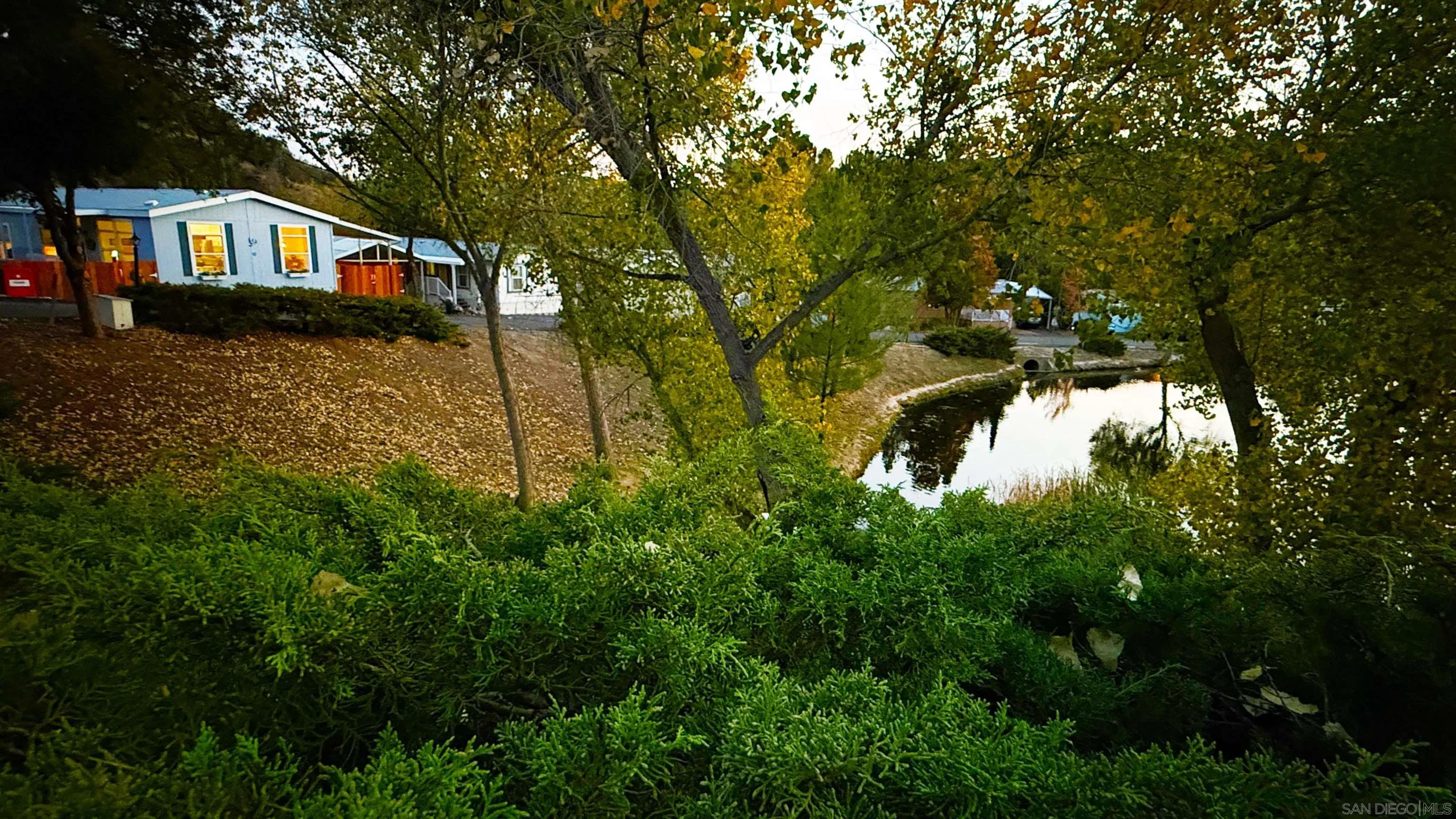 https://cdn.realtyfeed.com/cdn/127/260002714/7d8f7f39dc8881ebd01b48e2979c92f9.webp