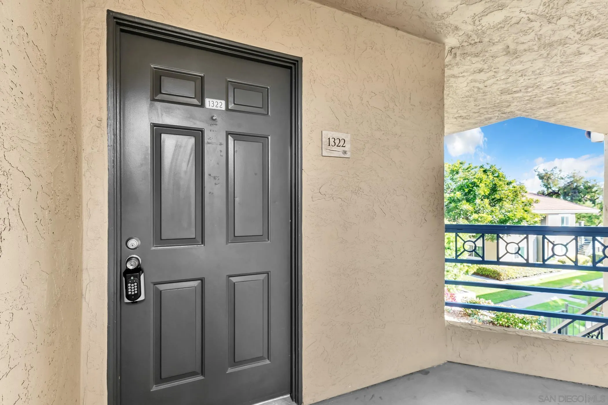 https://cdn.realtyfeed.com/cdn/127/260002716/4658c6ee277e9881f1cdab7462dfcb95.webp