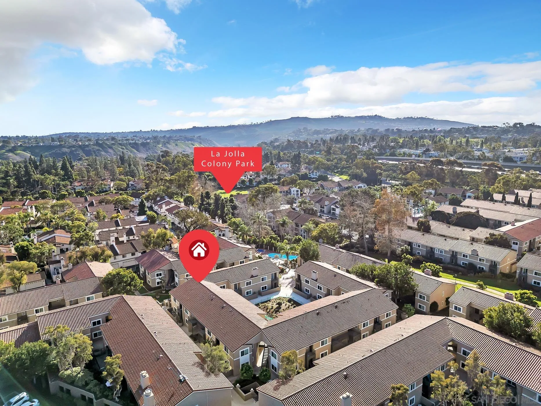 https://cdn.realtyfeed.com/cdn/127/260002716/4cb3904f3594af70d86c0b7e7e93396f.webp