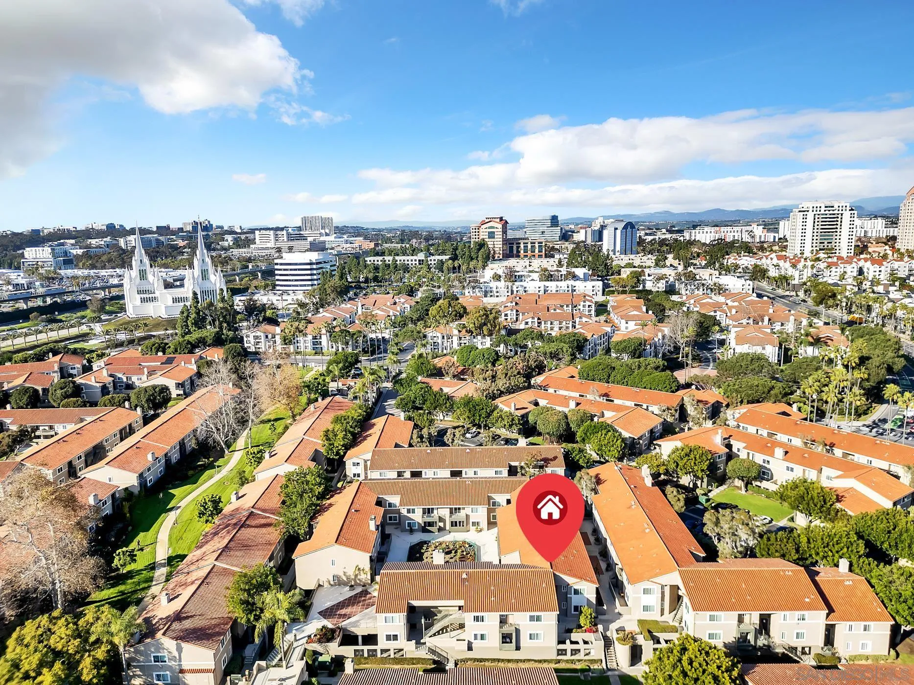 https://cdn.realtyfeed.com/cdn/127/260002716/98098a9c0fd5c7ee3c26712b91b12311.webp
