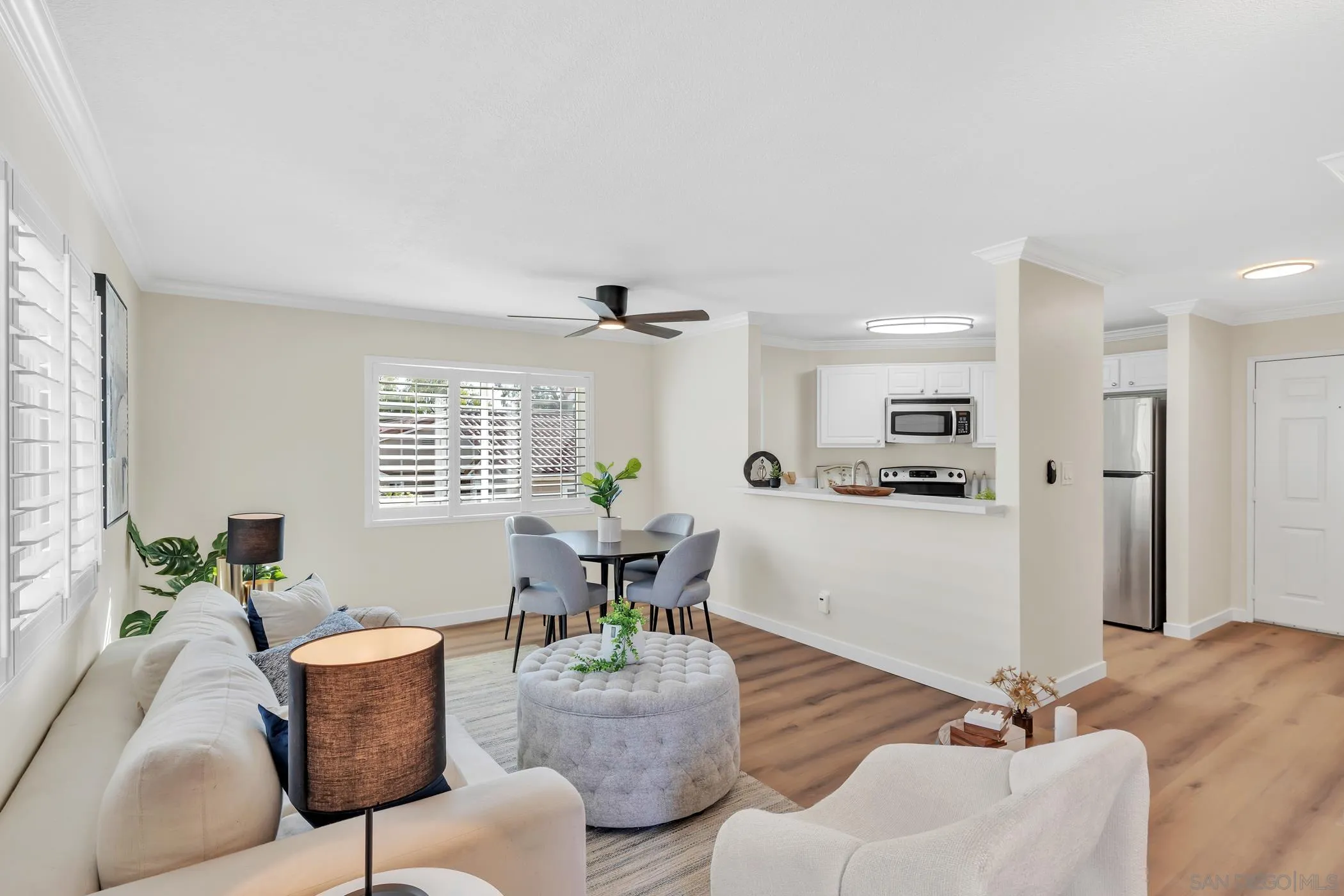 https://cdn.realtyfeed.com/cdn/127/260002716/df1b7c84645e004c138c81ff5916fd6c.webp