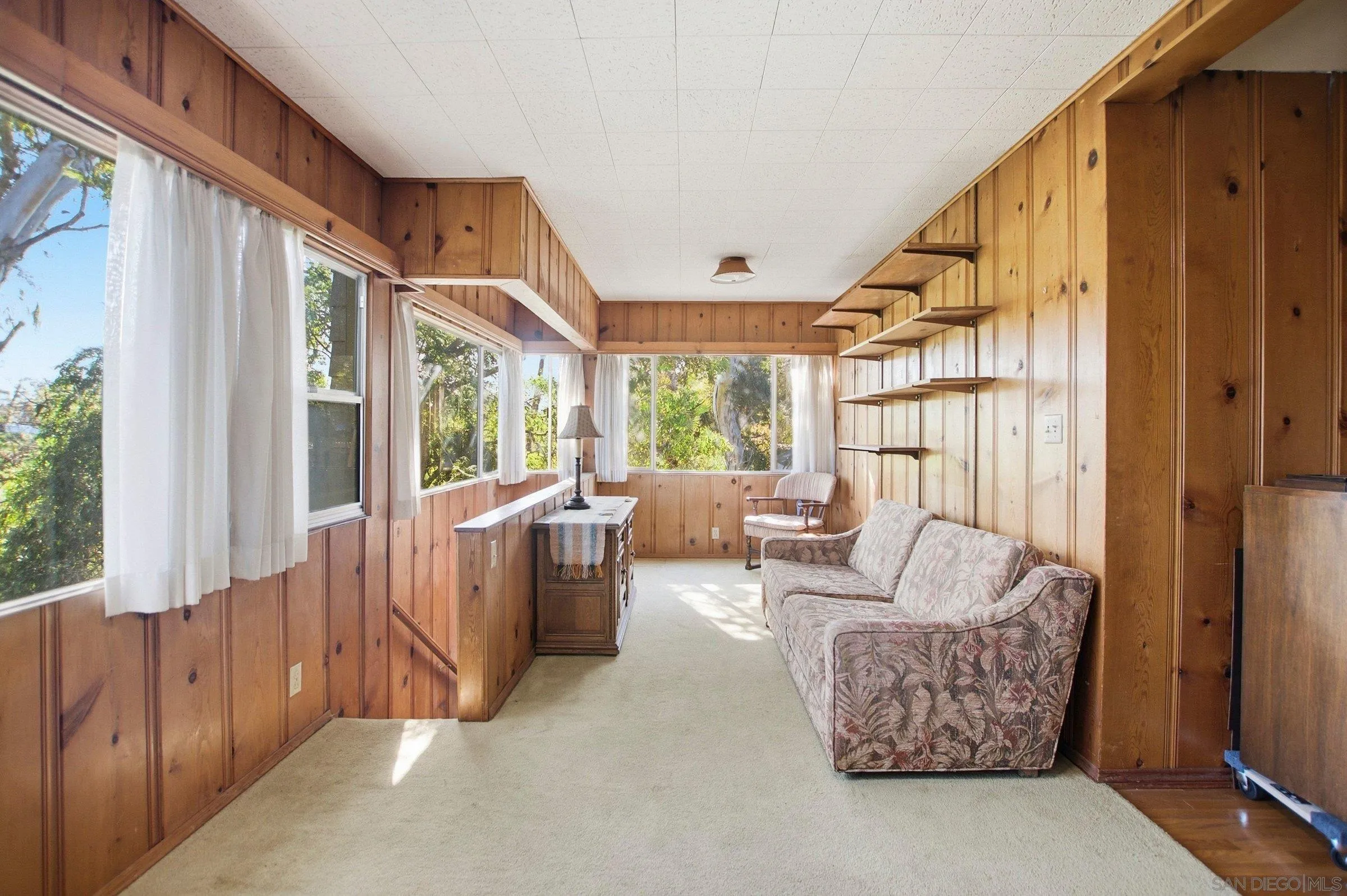 https://cdn.realtyfeed.com/cdn/127/260002718/fb42d0aca3288d21cd7062d9f6bc870c.webp