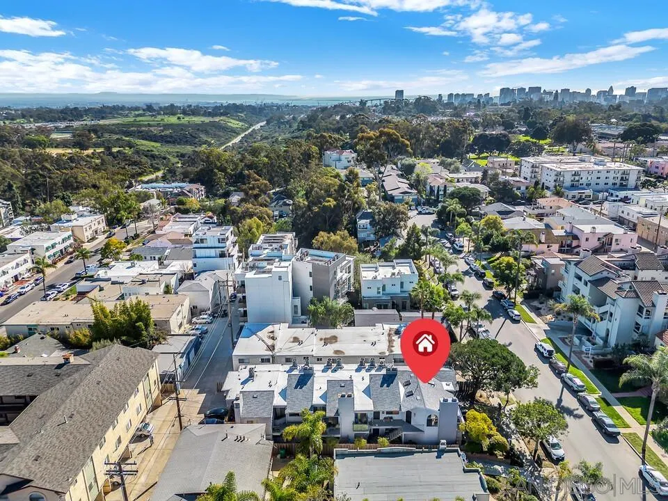 https://cdn.realtyfeed.com/cdn/127/260002719/d4c9ddda2fae16837197c114b25d072a.webp