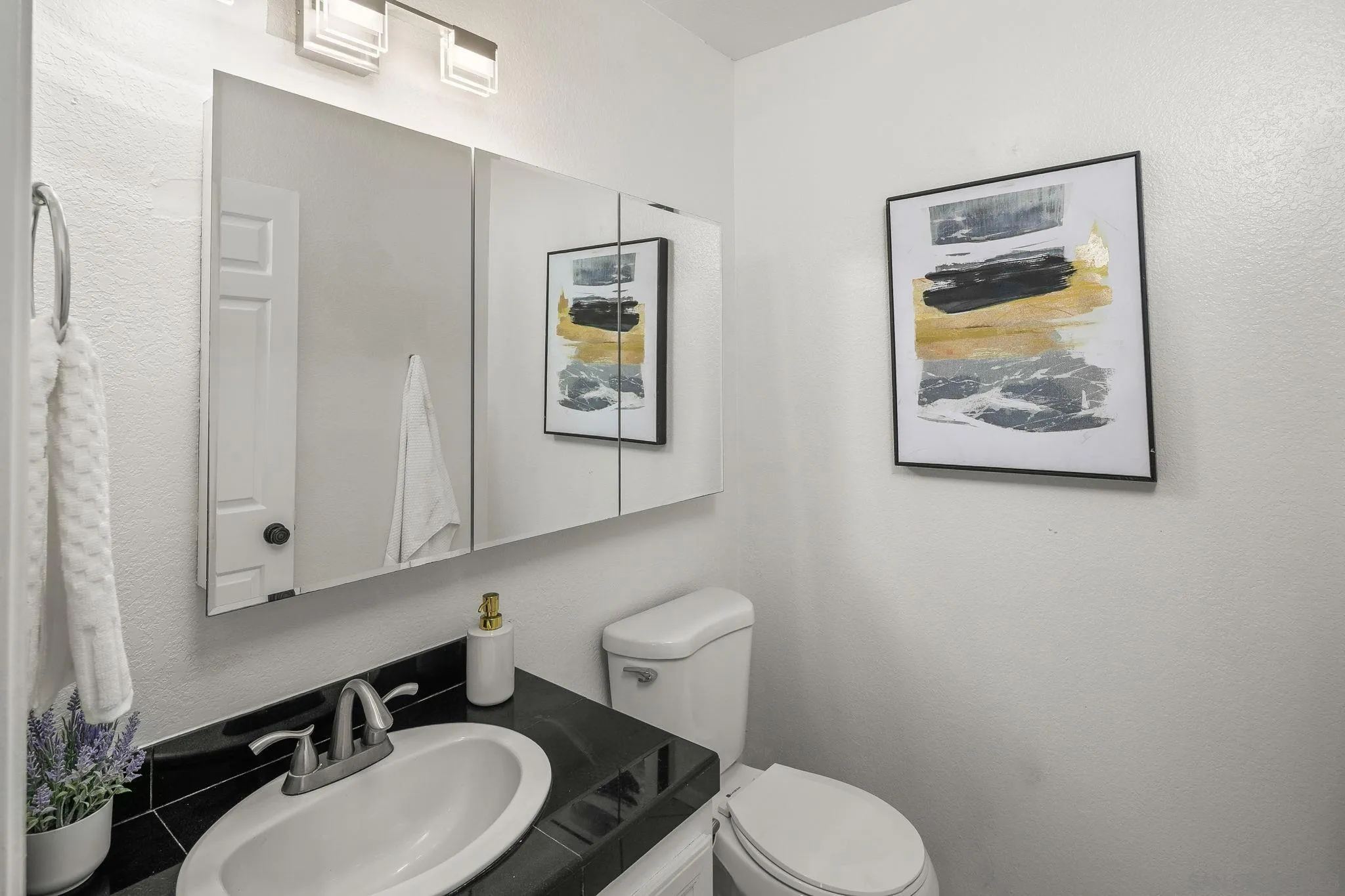Photo #16: 260002720 Listing: Photo #16