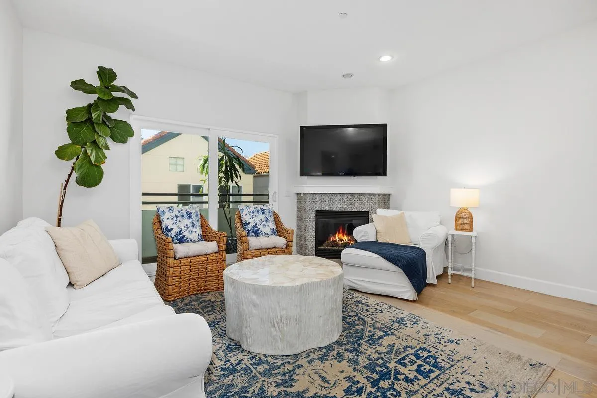 Photo #12: 260002727 Listing: Photo #12