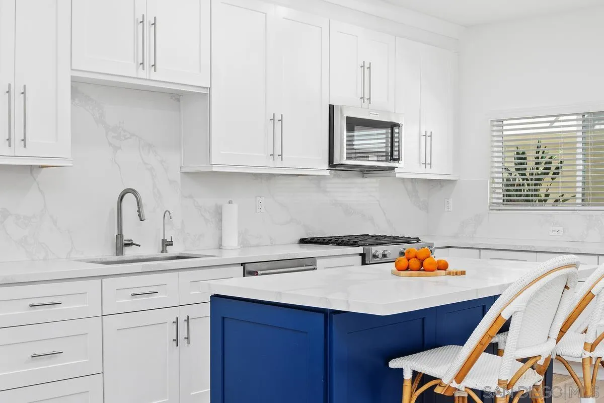 Photo #2: 260002727 Listing: Photo #2