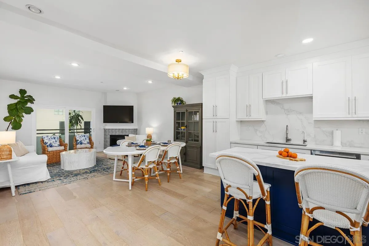 Photo #8: 260002727 Listing: Photo #8