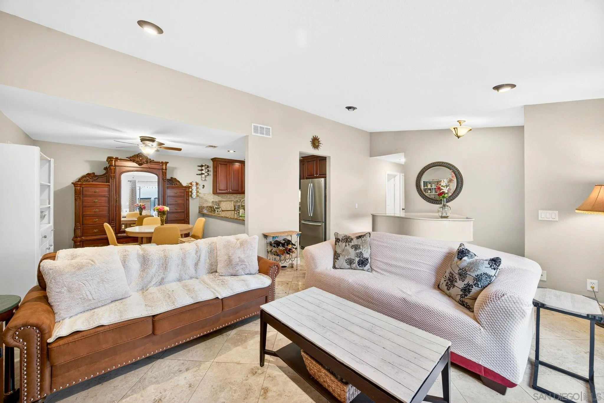https://cdn.realtyfeed.com/cdn/127/260002730/f961ff78928f0d06a86bf1ec86e00459.webp