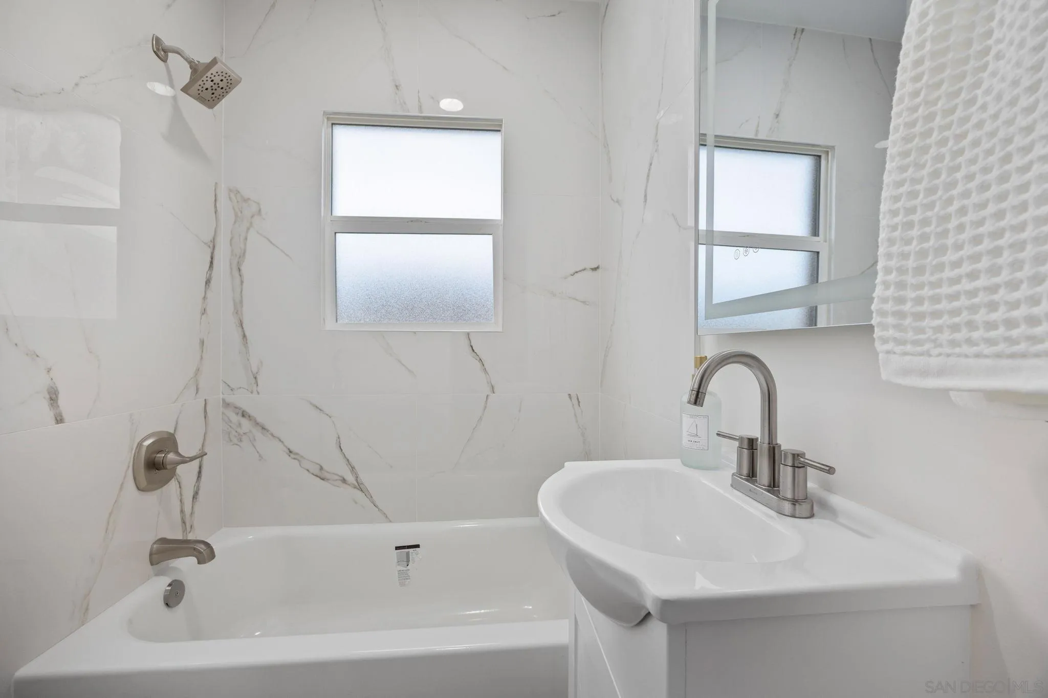 https://cdn.realtyfeed.com/cdn/127/260002734/2f7bf7855606f687cd9cf1373704a7a8.webp