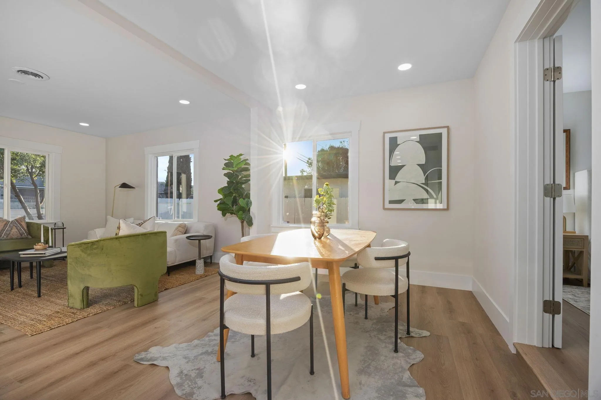 https://cdn.realtyfeed.com/cdn/127/260002734/94a0e67d6951a444c366a8cf90eede94.webp