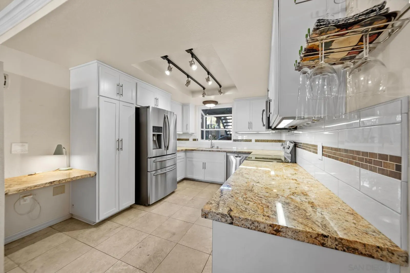 https://cdn.realtyfeed.com/cdn/127/260002746/e769fd2dc6cb8d02d342c283cc1248d8.webp