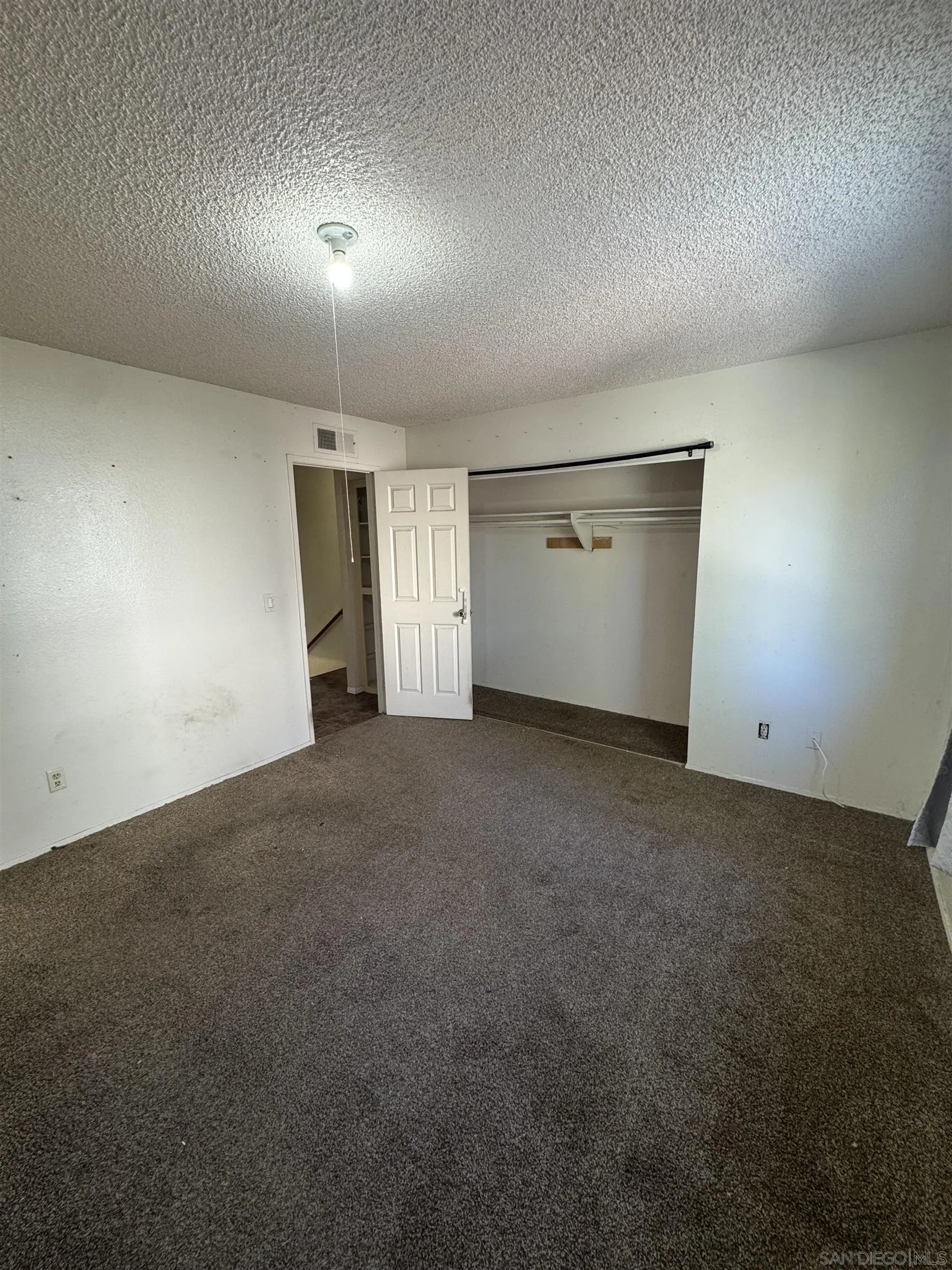 Photo #14: 260002747 Listing: Photo #14