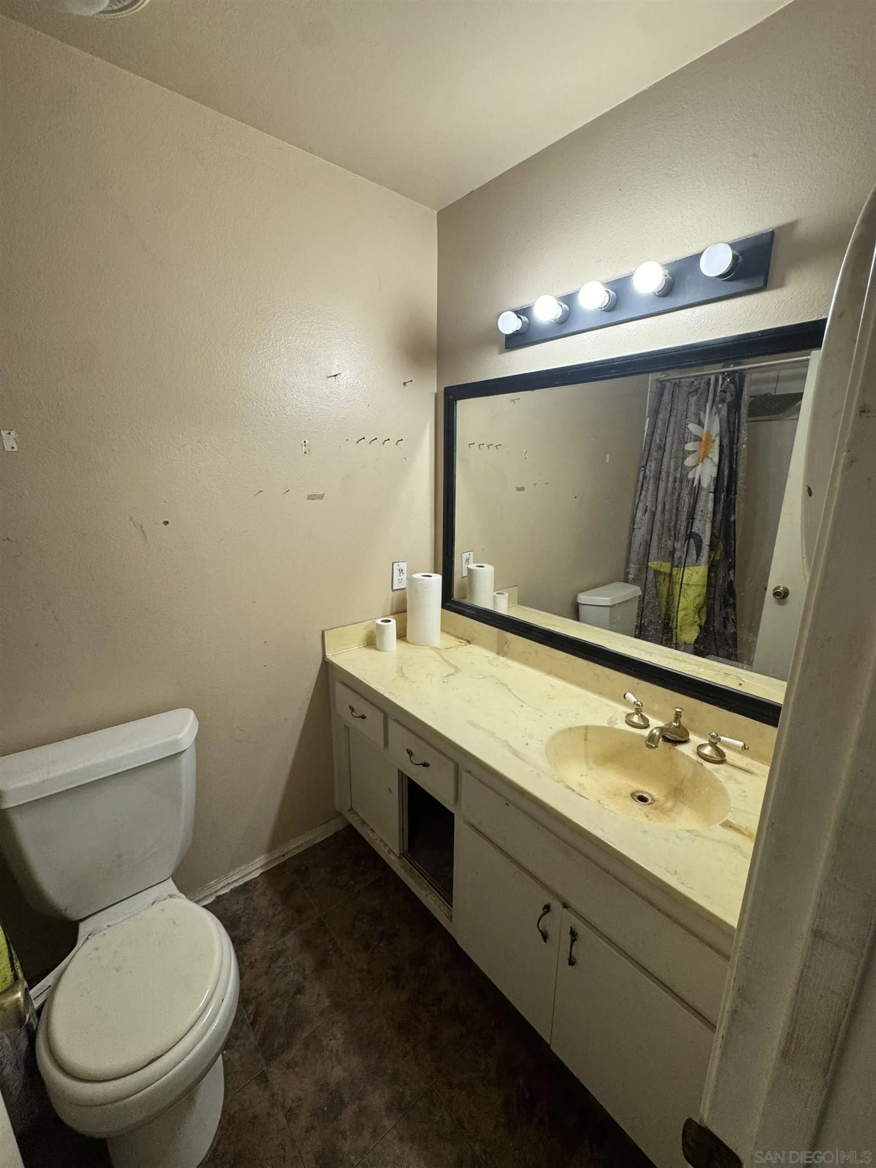 Photo #15: 260002747 Listing: Photo #15