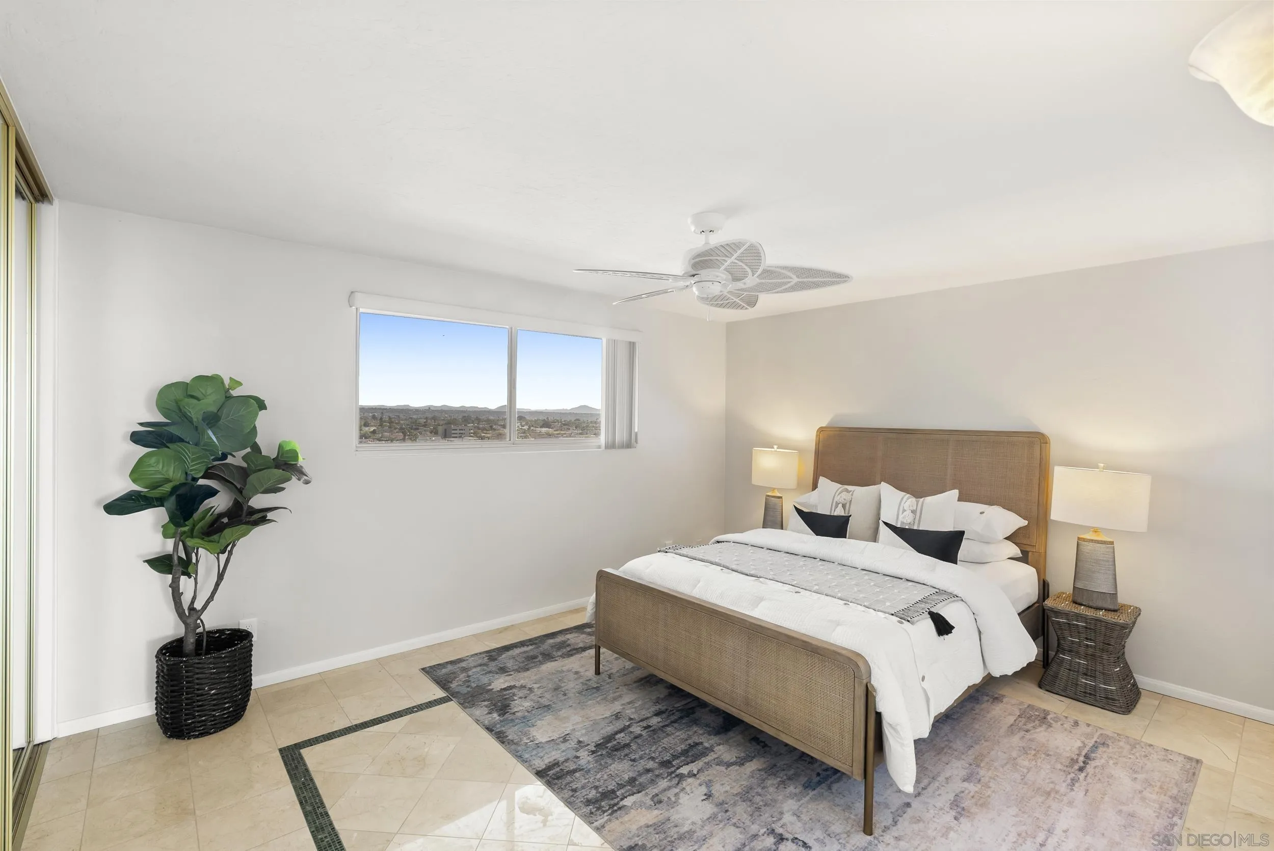 https://cdn.realtyfeed.com/cdn/127/260002749/7992c66154d92706aa8a569ad7293448.webp