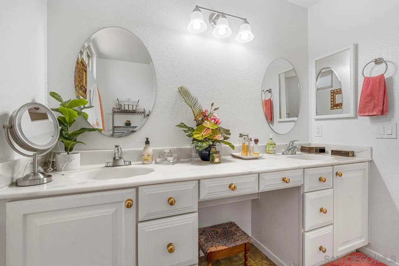 https://cdn.realtyfeed.com/cdn/127/260002751/878fc666c980ce97da4a22abb672305a.webp