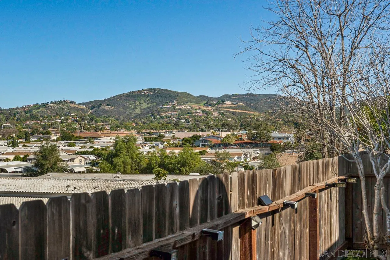 https://cdn.realtyfeed.com/cdn/127/260002751/8bd23375c875fa49549a72c3d8e9a19a.webp