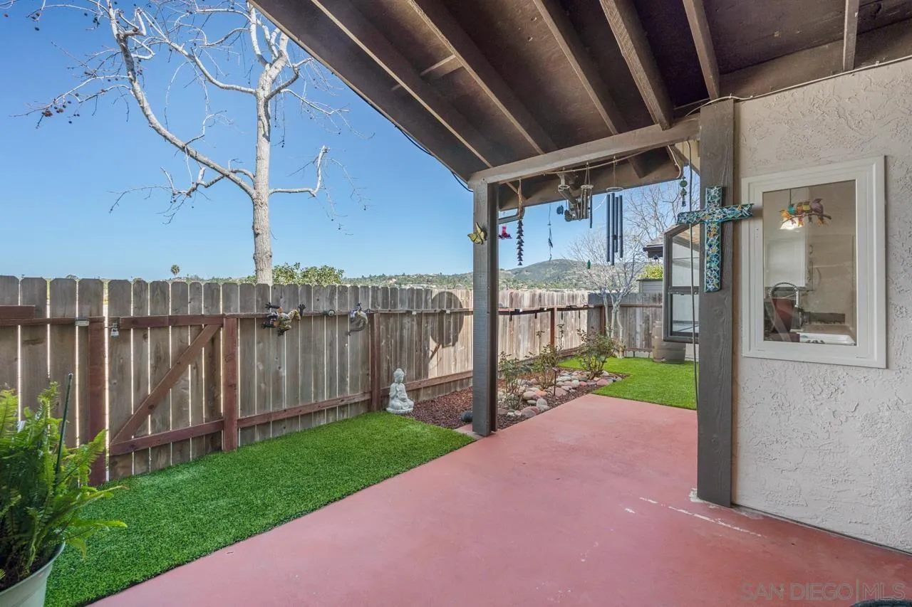 https://cdn.realtyfeed.com/cdn/127/260002751/f2c42b1f23baa2aa28978d5313ba1a99.webp