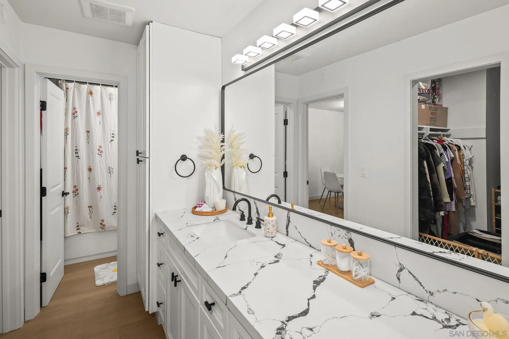 Photo #16: 260002759 Listing: Photo #16