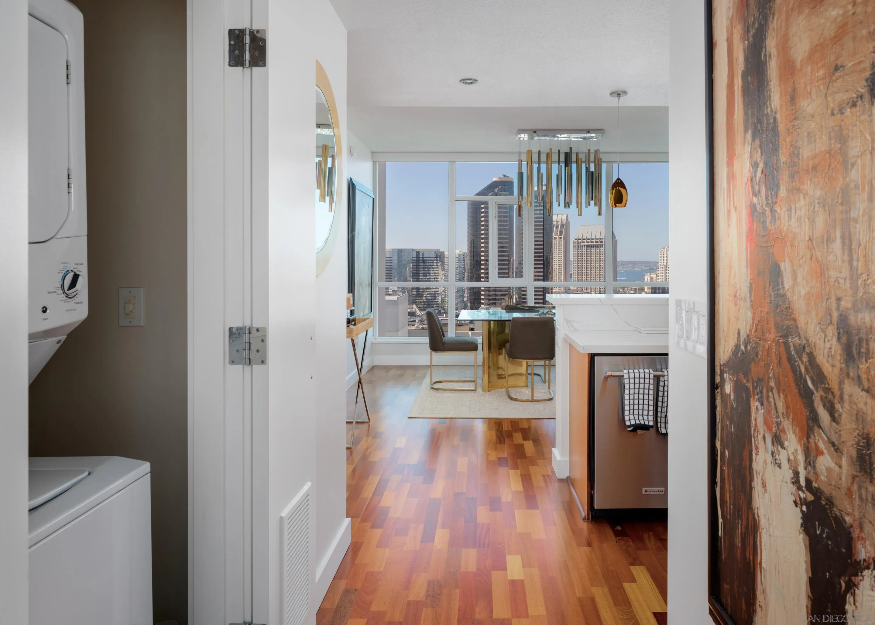 https://cdn.realtyfeed.com/cdn/127/260002760/0b720b20b7ec1b966e8476cebaaea093.webp