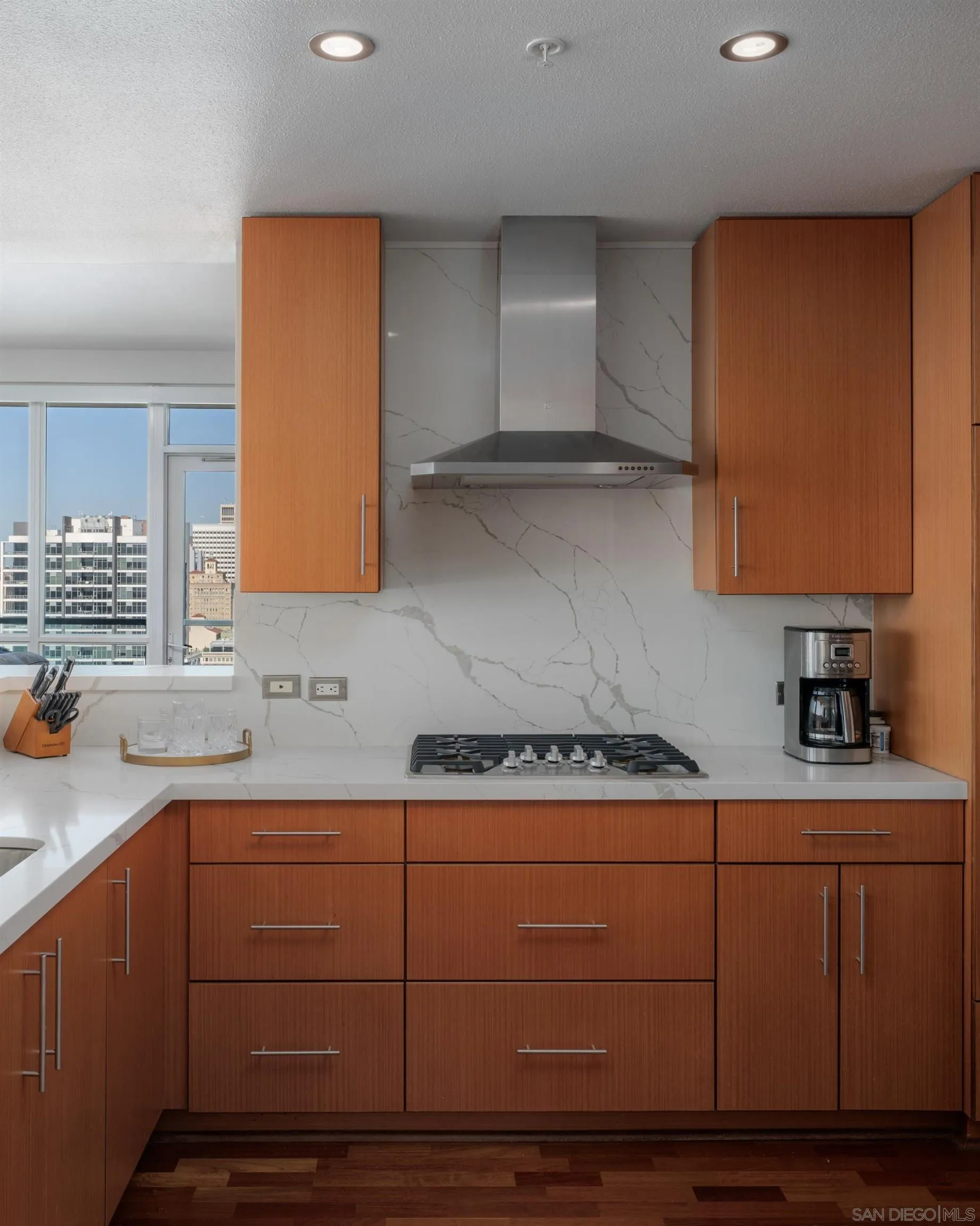 https://cdn.realtyfeed.com/cdn/127/260002760/14a11ce4c013a8e1fbd4f5ab74fa8130.webp