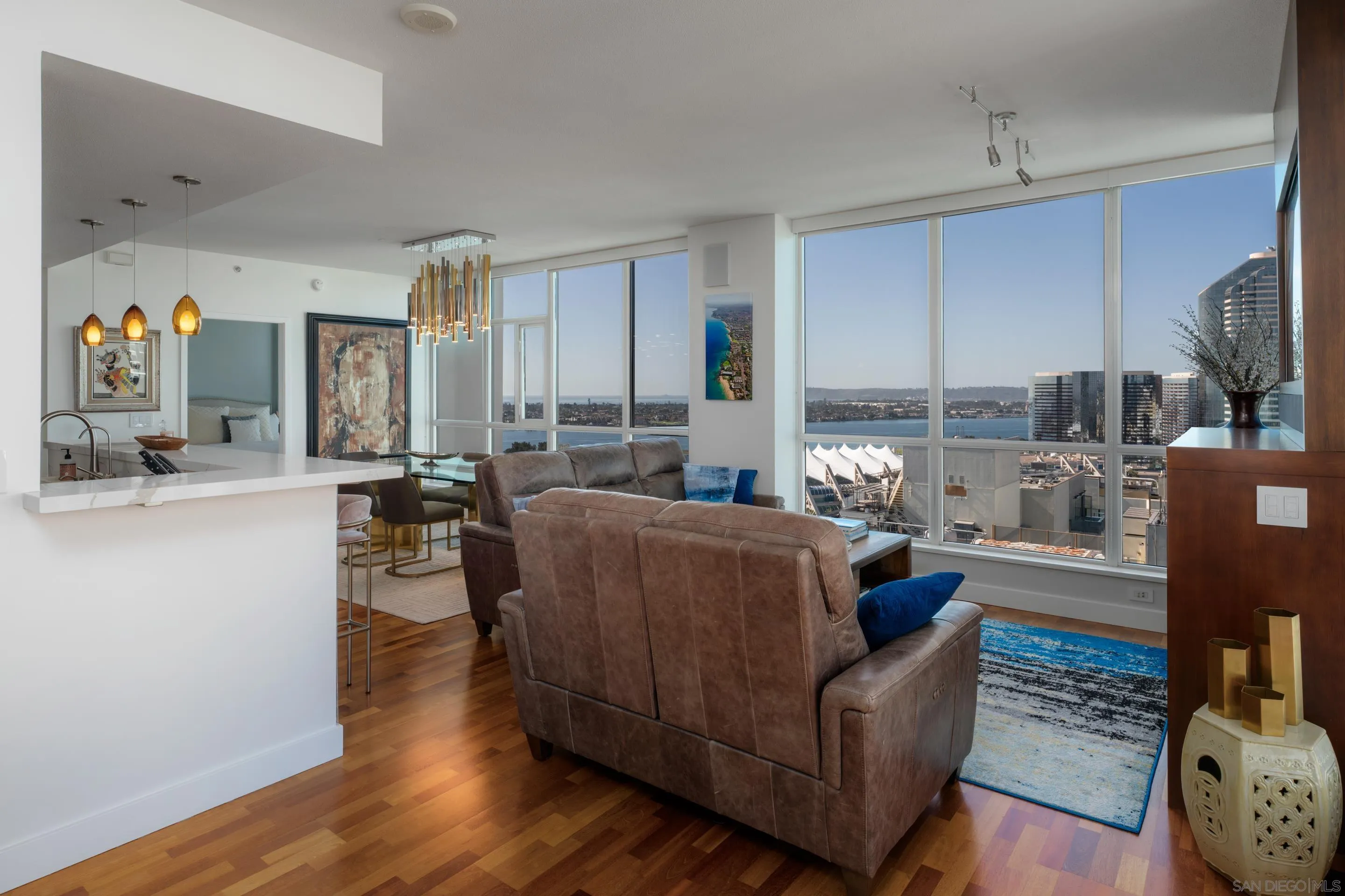 https://cdn.realtyfeed.com/cdn/127/260002760/99fcaa91bd3d63796ac28a1b39f014a0.webp