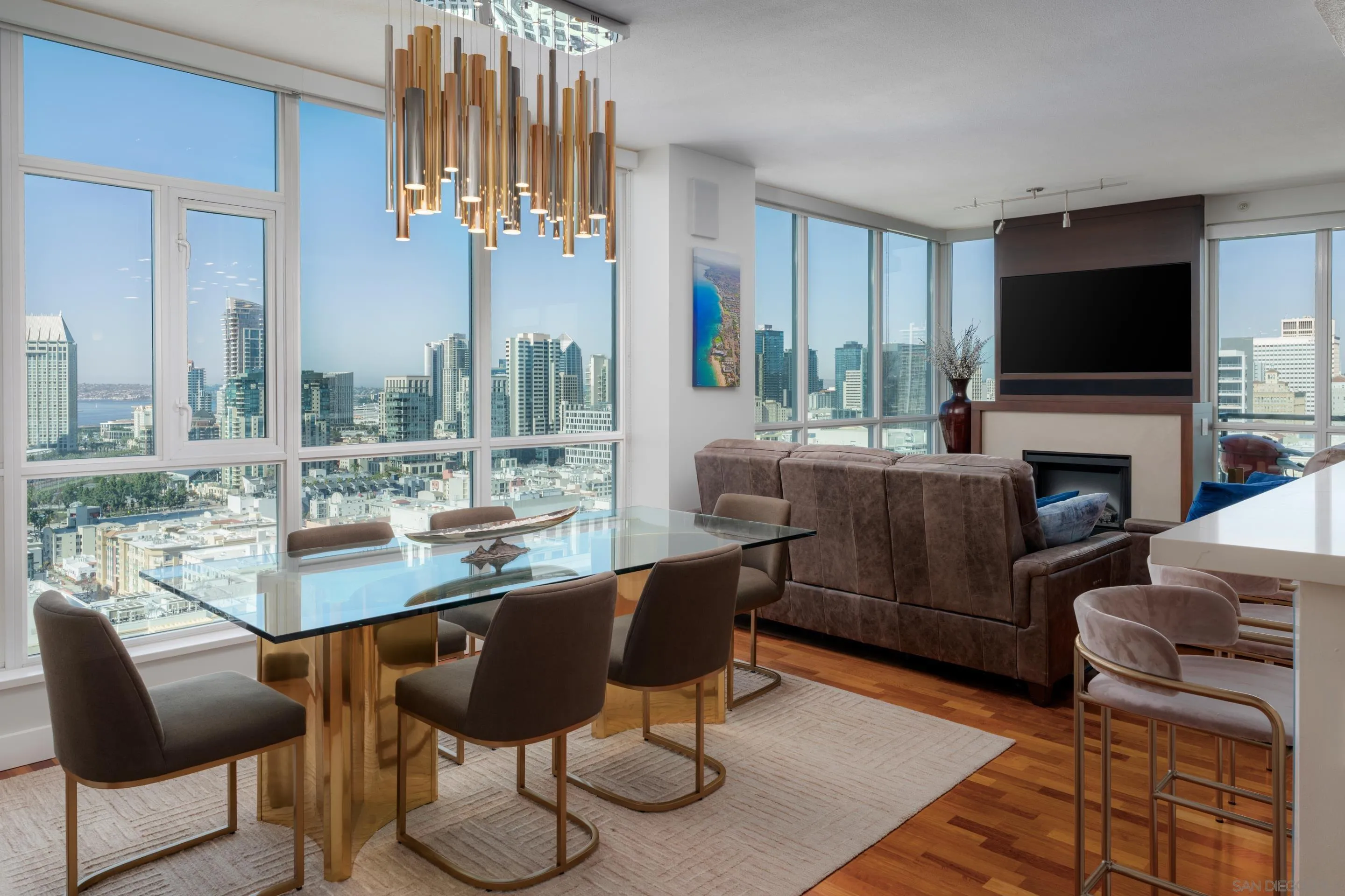 https://cdn.realtyfeed.com/cdn/127/260002760/9bc28f3d9a72ae775f33872d31b92f40.webp
