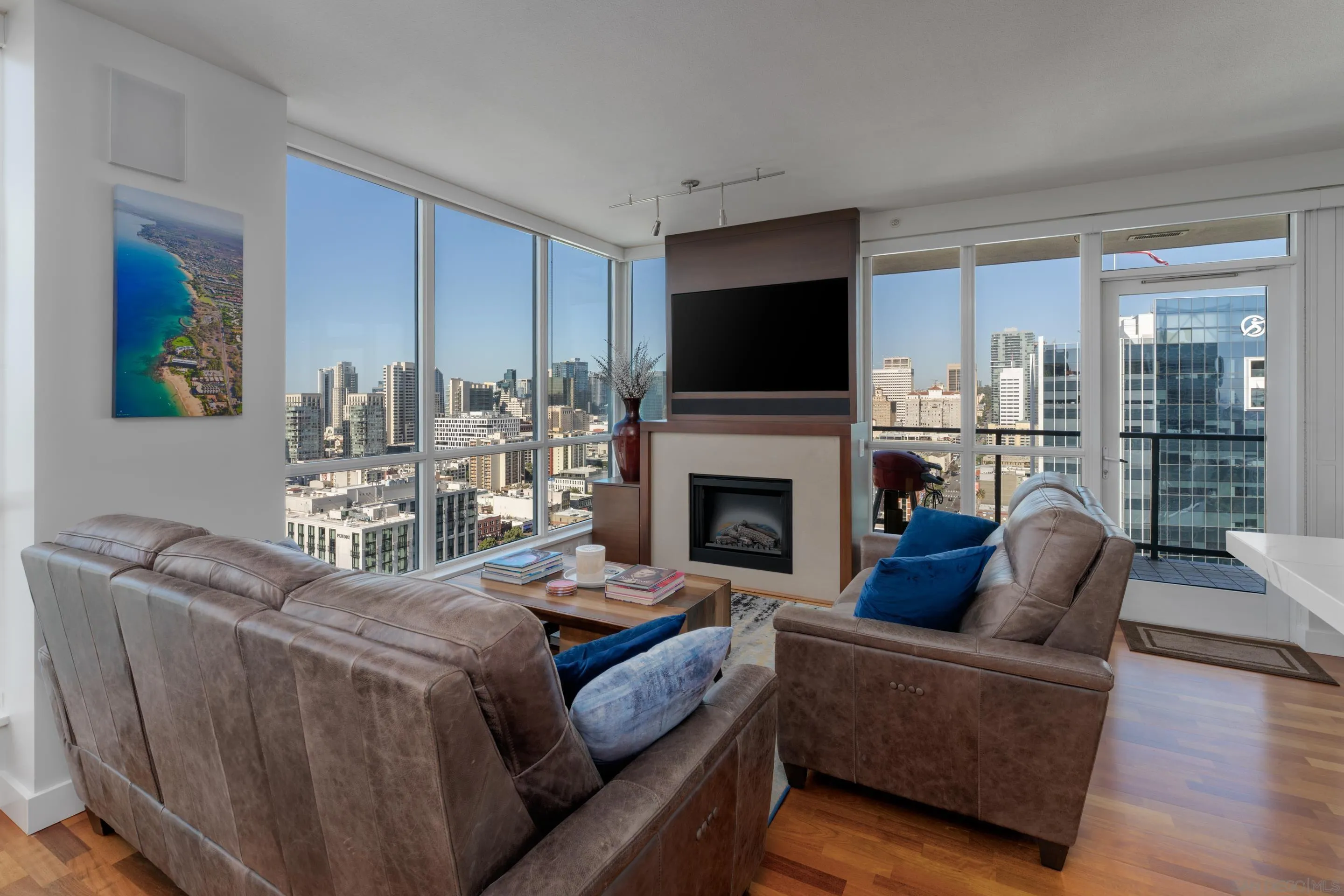 https://cdn.realtyfeed.com/cdn/127/260002760/ab6b7deb52d0d74b31712f06dd44414e.webp