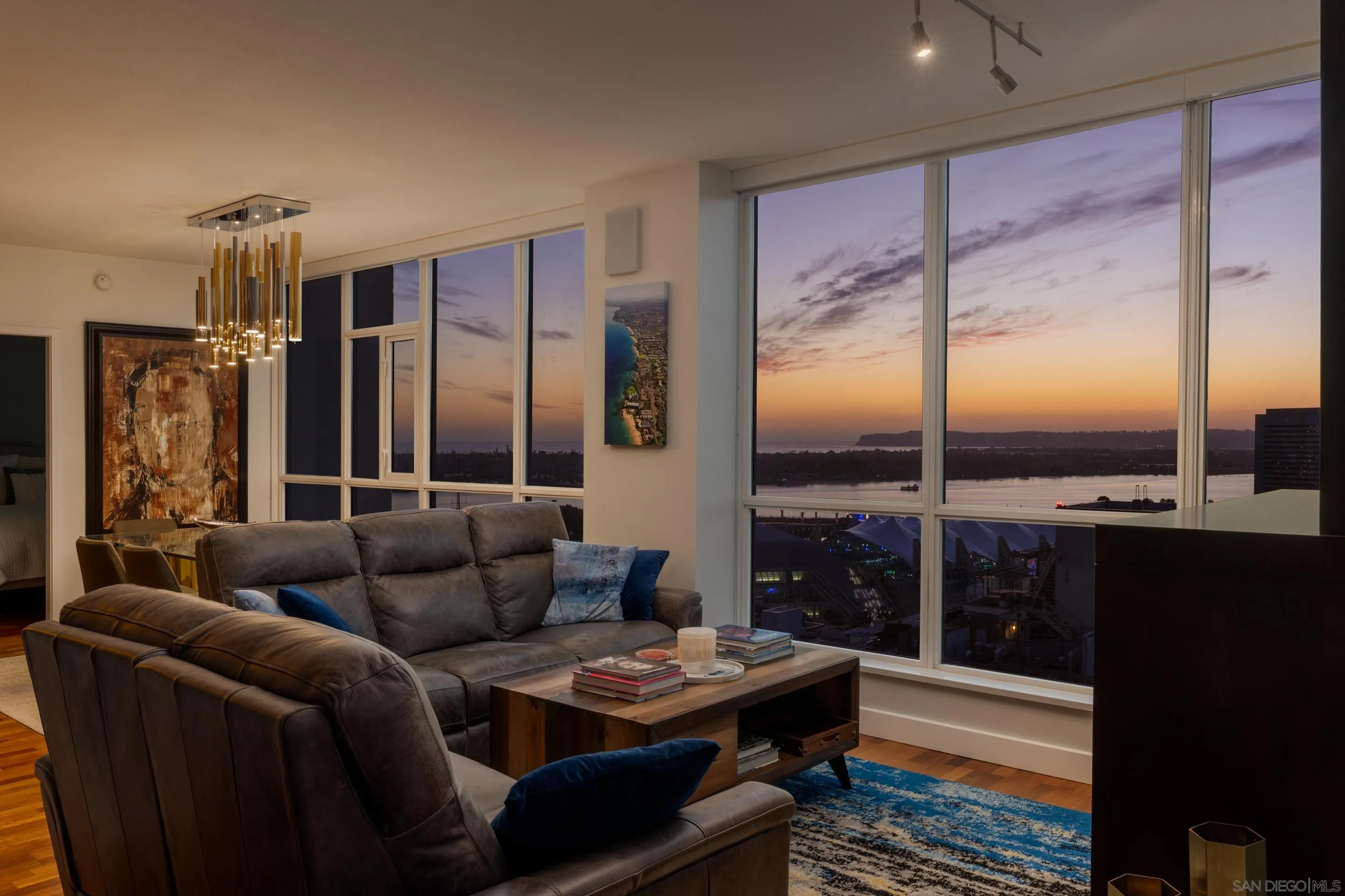 https://cdn.realtyfeed.com/cdn/127/260002760/f67dbb445afdd0336c355780ad9f6f2c.webp