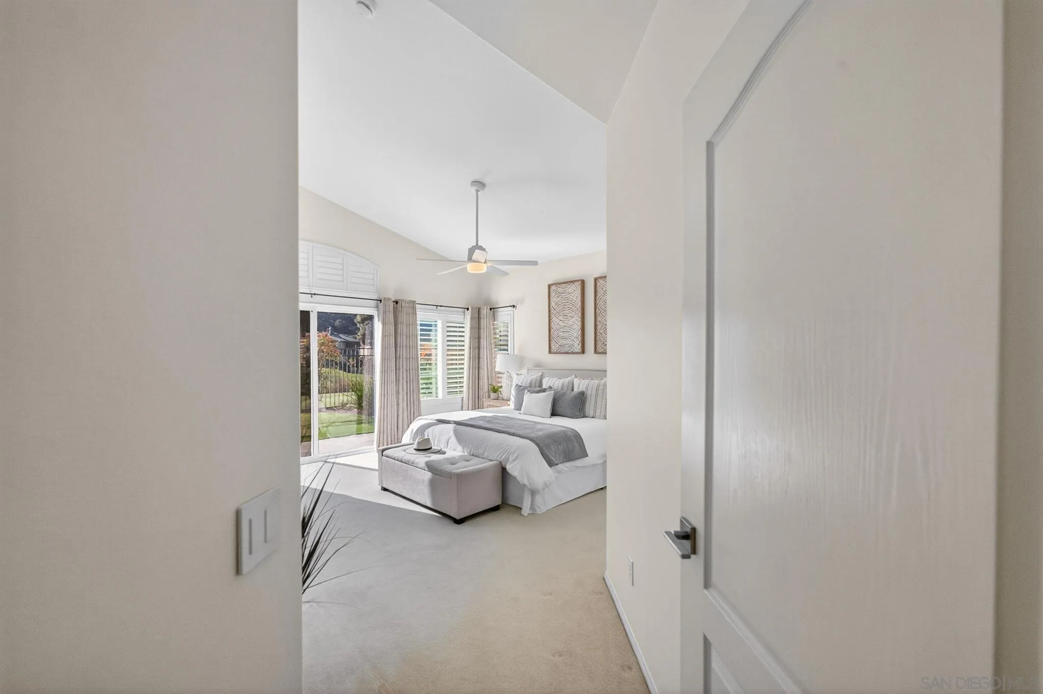 https://cdn.realtyfeed.com/cdn/127/260002763/063ba505d9142a453f2d6365d12bf2b1.webp