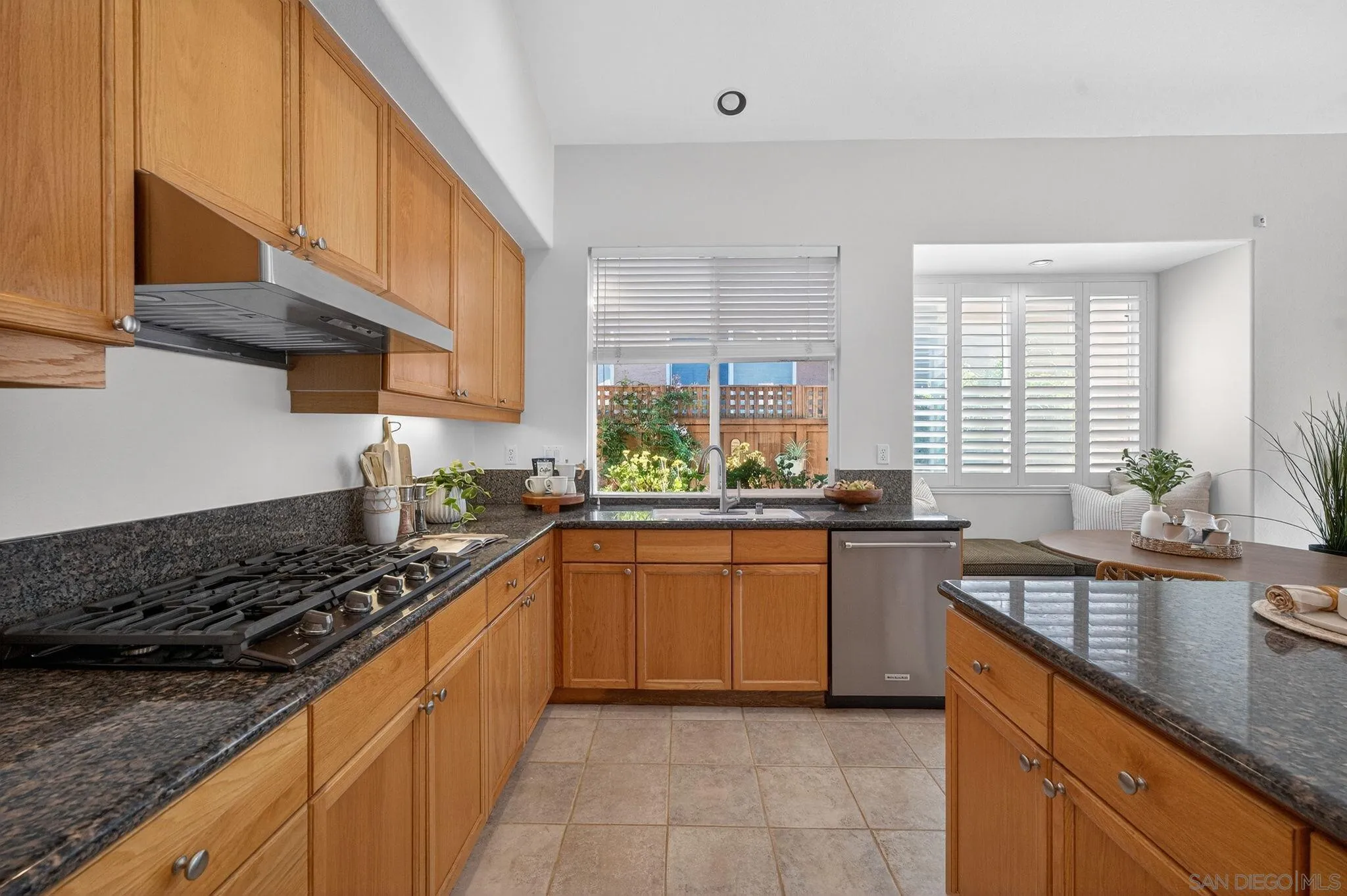 https://cdn.realtyfeed.com/cdn/127/260002763/1f631f66ad52cb14ae27070164b45fae.webp