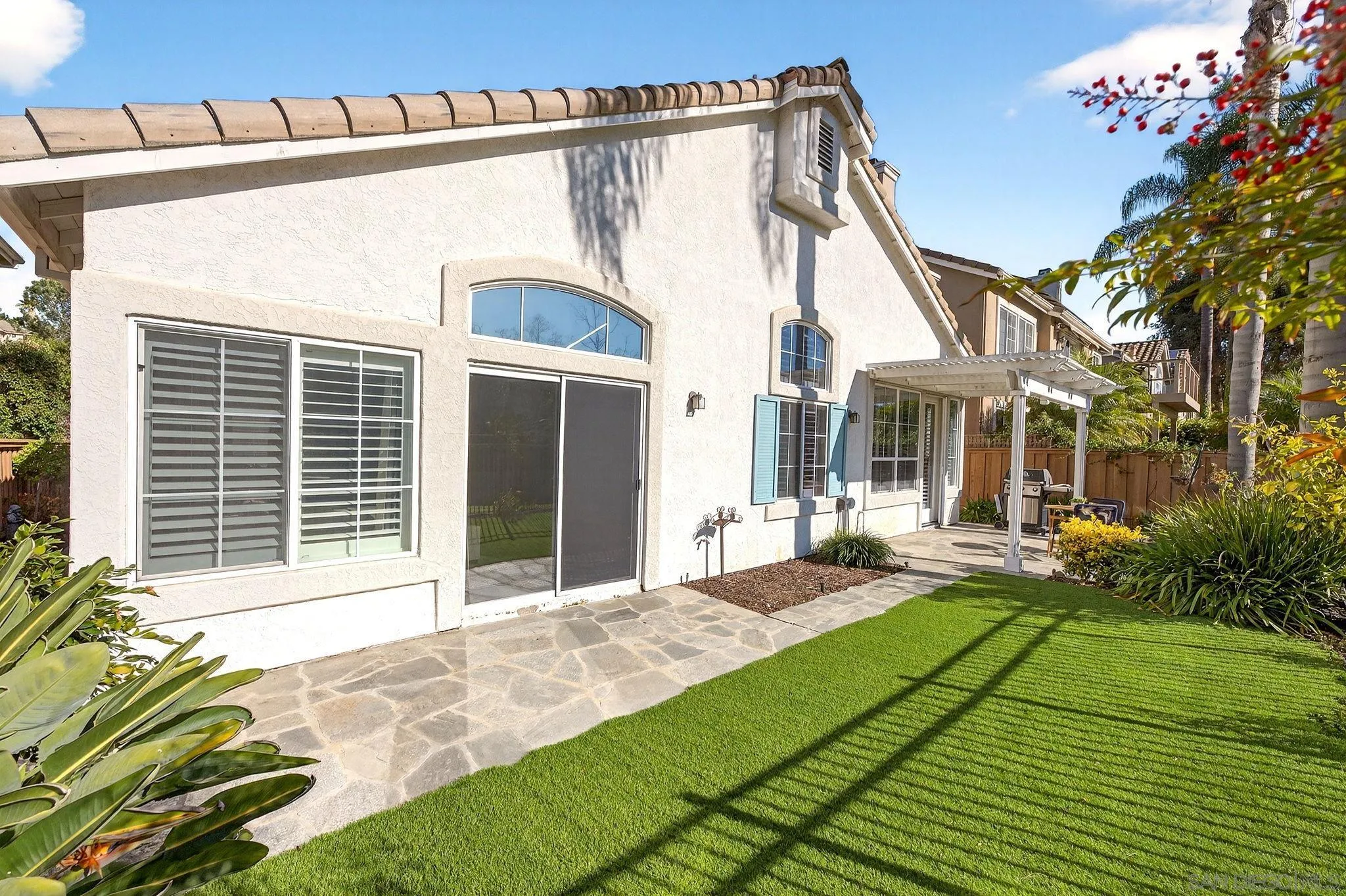 https://cdn.realtyfeed.com/cdn/127/260002763/5644949c4e6fb21aecec2cc5f4232a69.webp