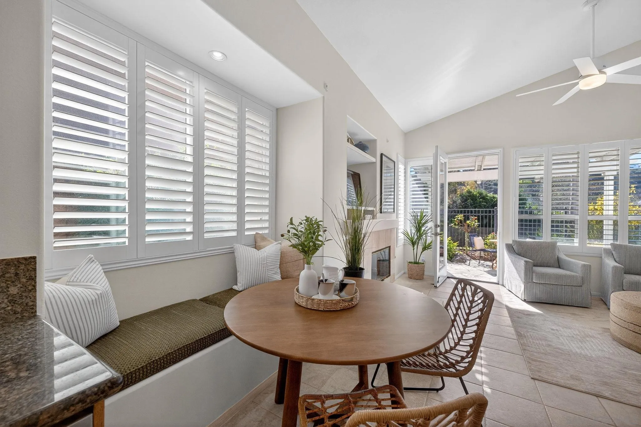 https://cdn.realtyfeed.com/cdn/127/260002763/8c44f157b2eb5c2ee1150d47e50c143b.webp