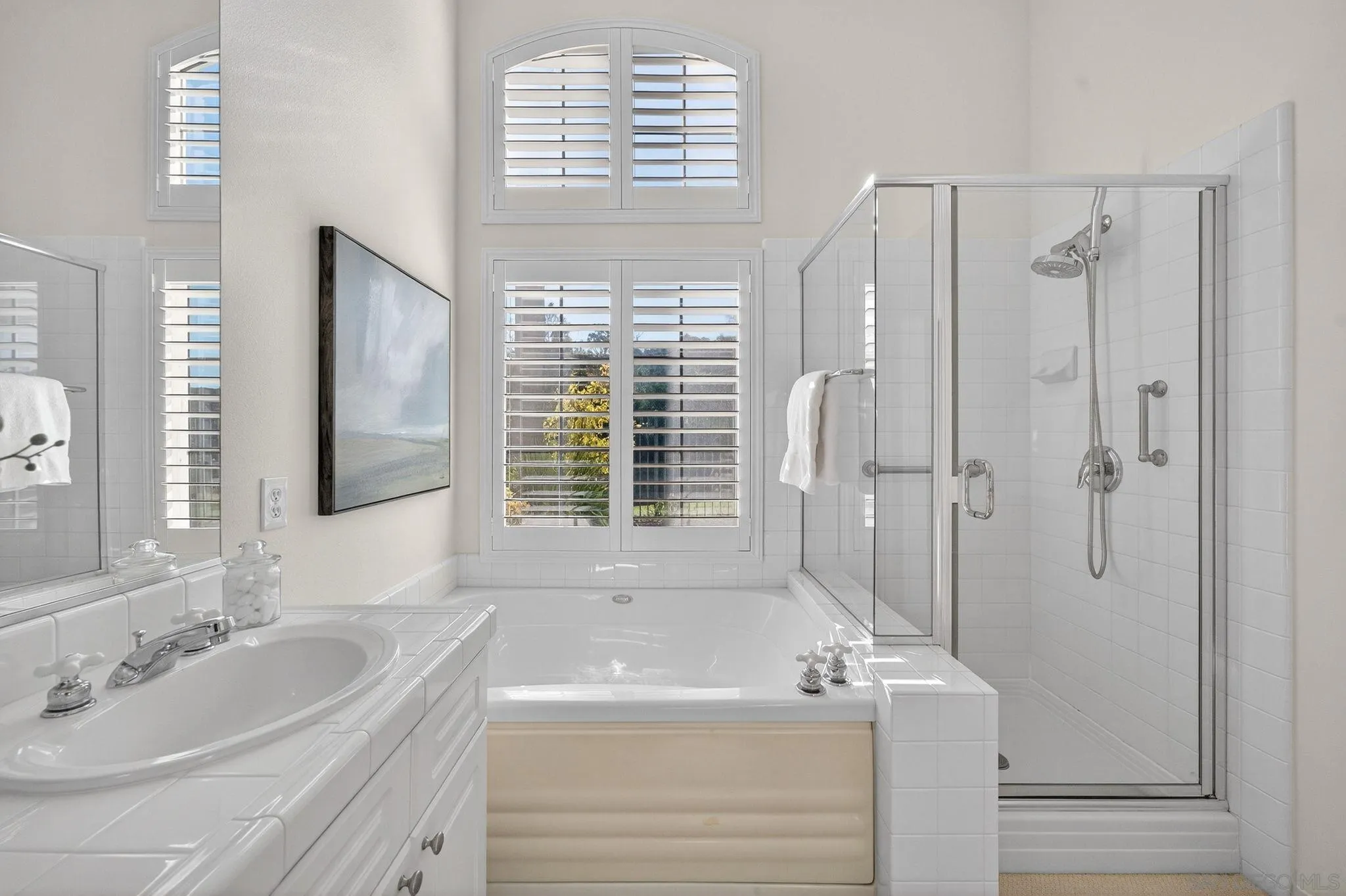 https://cdn.realtyfeed.com/cdn/127/260002763/95893d943138dc8b82cdf811f611d8a4.webp