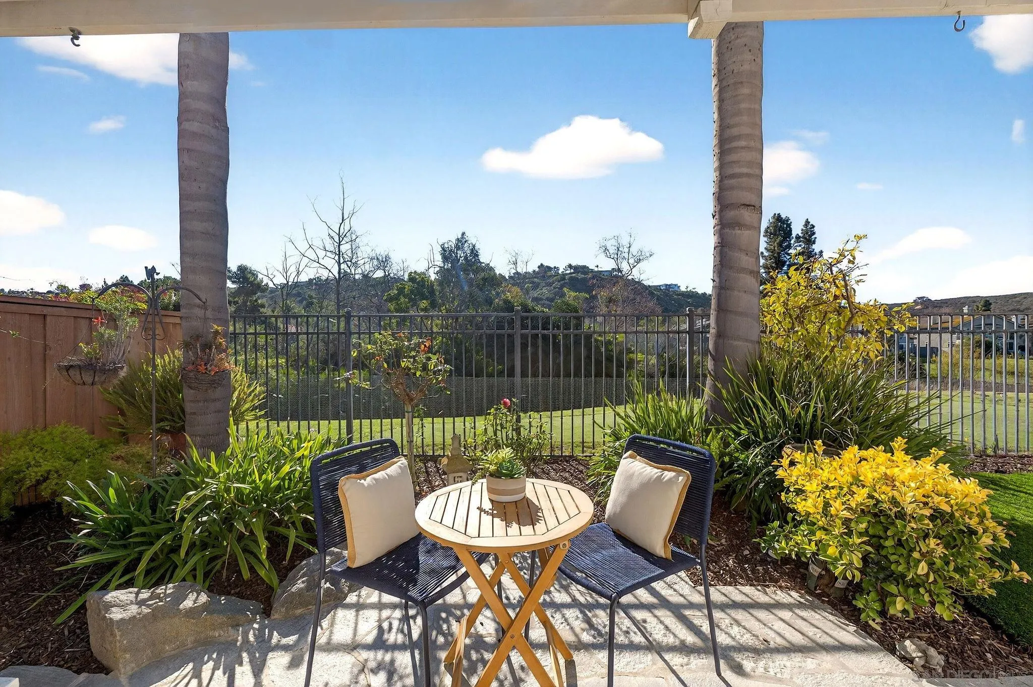 https://cdn.realtyfeed.com/cdn/127/260002763/9ac37429ede59acea2812a6cb053ca98.webp