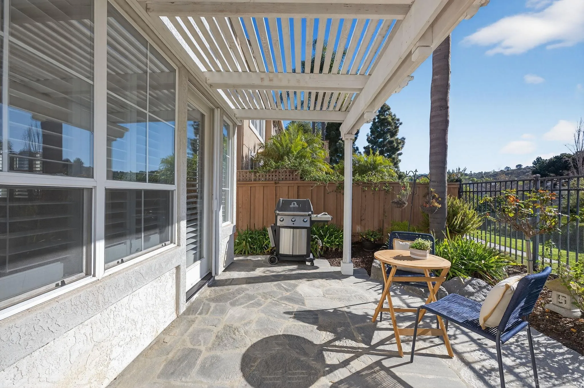 https://cdn.realtyfeed.com/cdn/127/260002763/a42ec7fb3eb6e232841d69cc00e53e95.webp