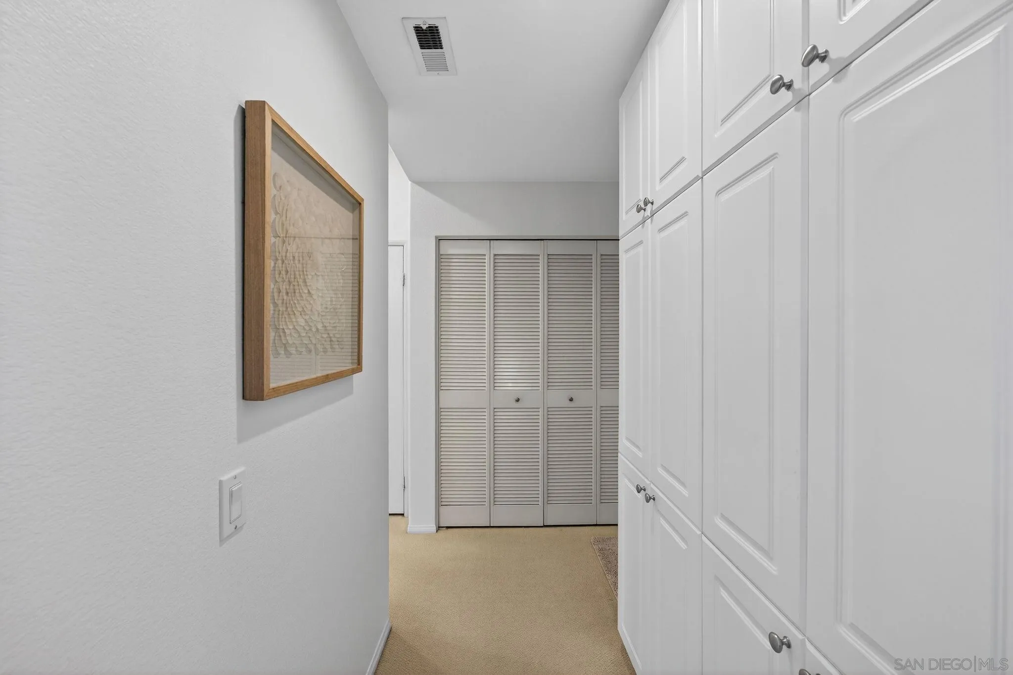 https://cdn.realtyfeed.com/cdn/127/260002763/e98758c679cac10cf33d998b148a5c9c.webp