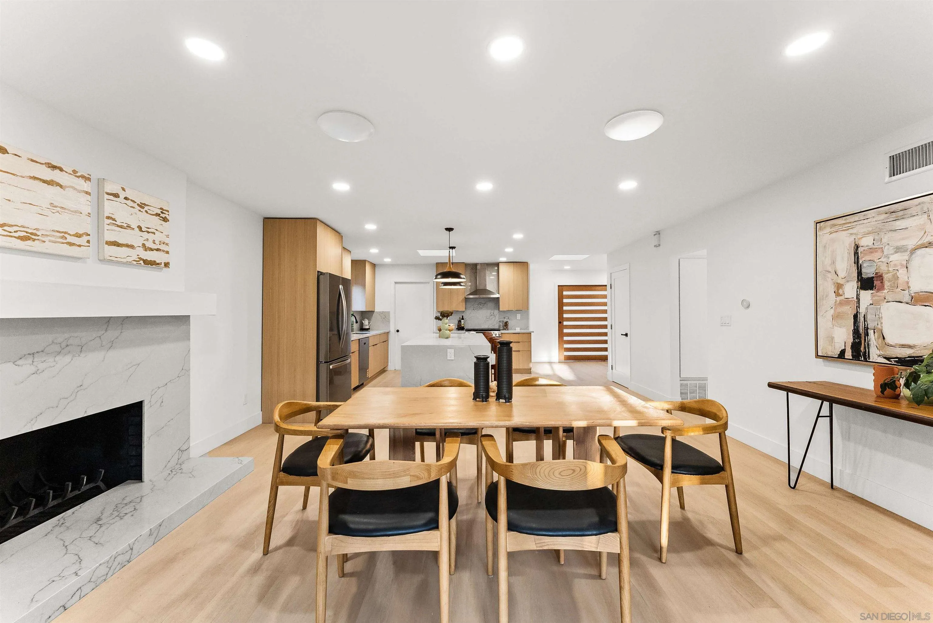 https://cdn.realtyfeed.com/cdn/127/260002768/463c59f1e272c036f2fe05093c463f7d.webp