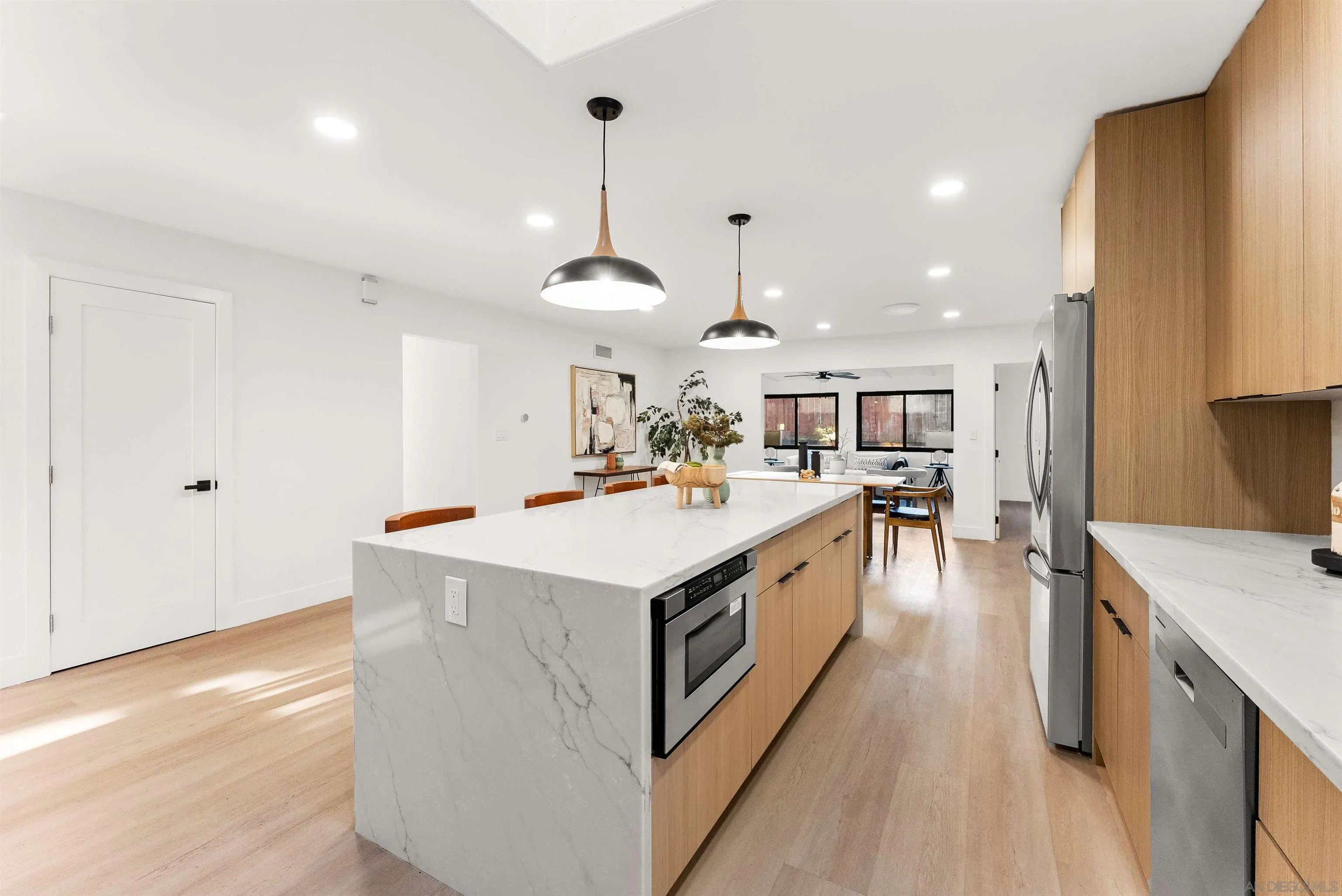 https://cdn.realtyfeed.com/cdn/127/260002768/4a3442fc43410b0ac0f39ffc0c664701.webp