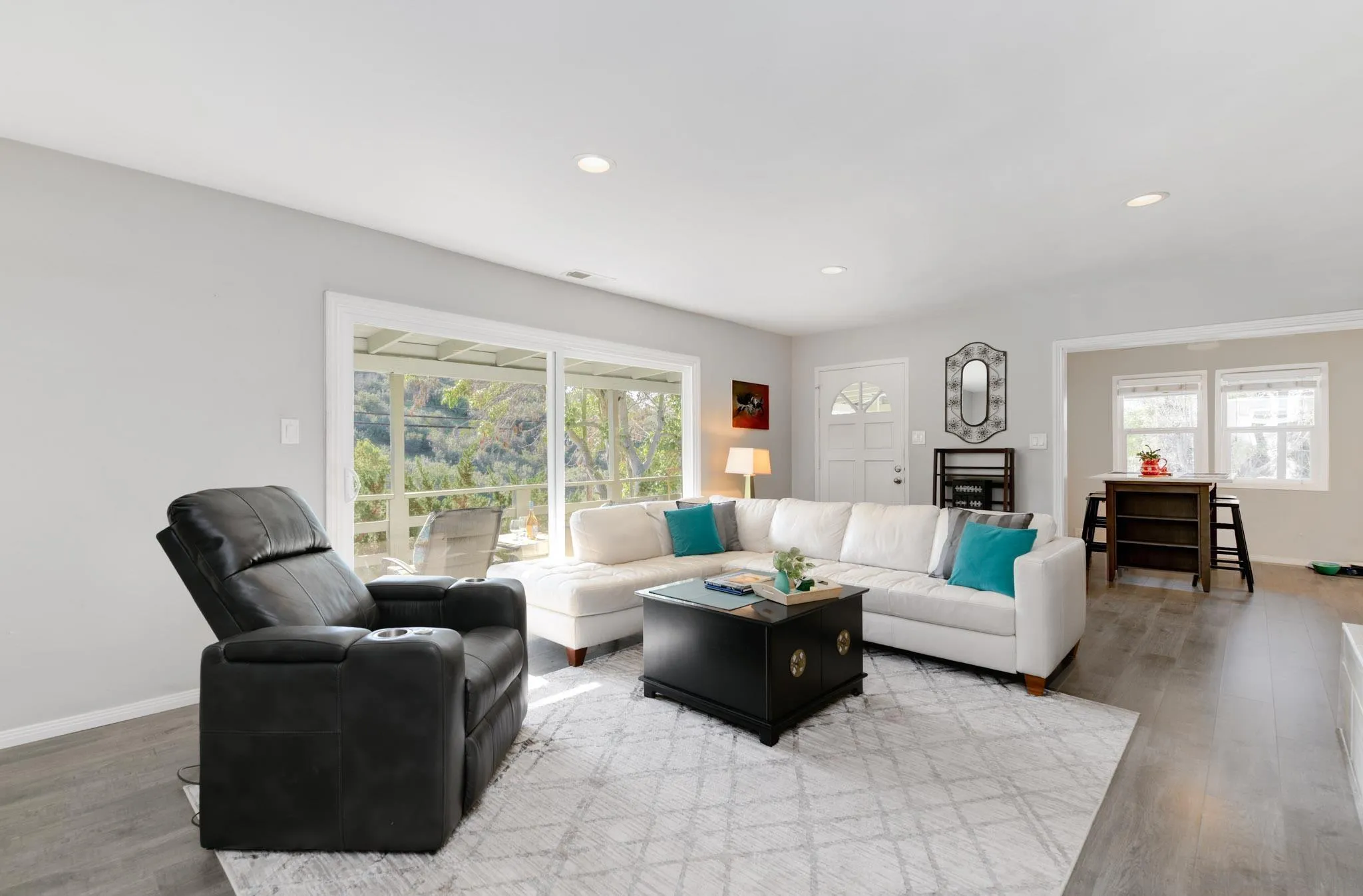 https://cdn.realtyfeed.com/cdn/127/260002769/1a8f0f884479788bf118e2acc6e1d6ce.webp