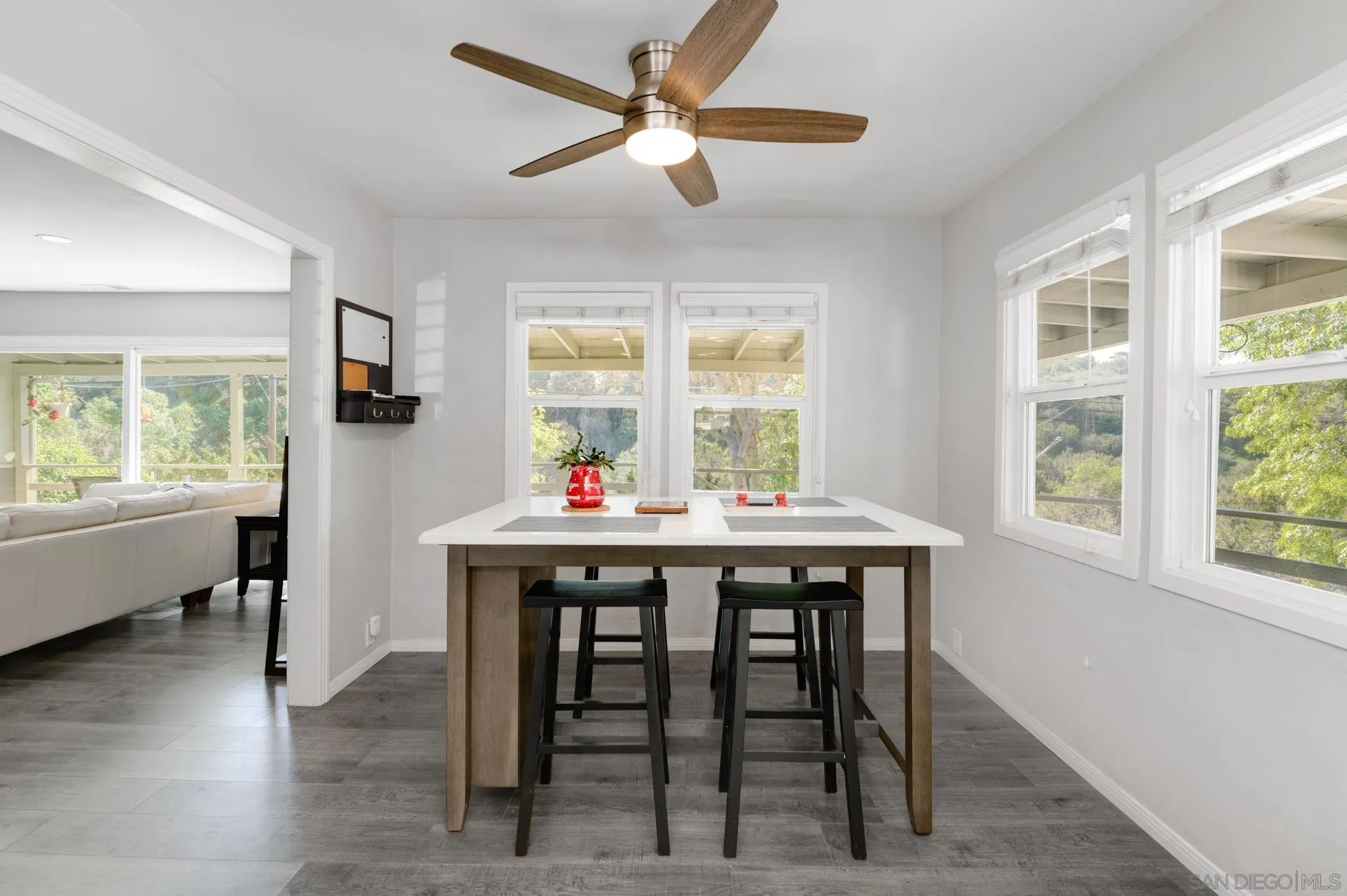 https://cdn.realtyfeed.com/cdn/127/260002769/28b1ddfcbc8fb85c452cca1669ae2493.webp