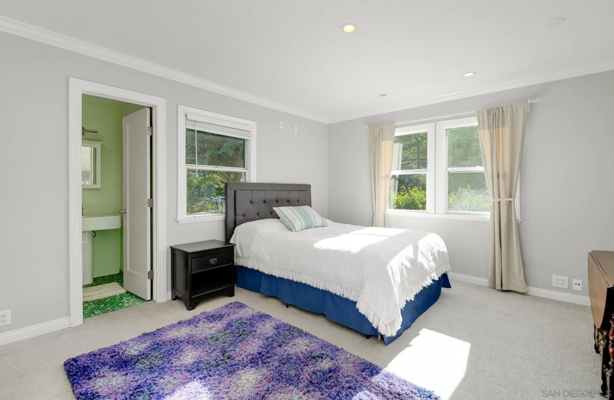 https://cdn.realtyfeed.com/cdn/127/260002769/571f748e776c08cb5540d8342f2543b0.webp