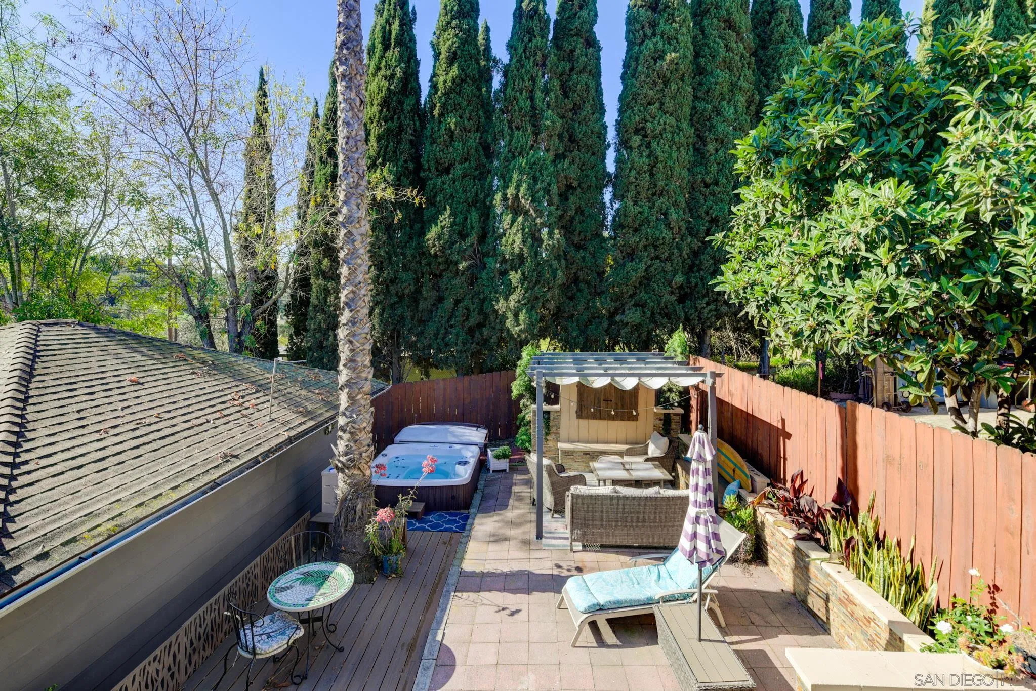 https://cdn.realtyfeed.com/cdn/127/260002769/9eb67e163b7cb1f9d63cde5aa35ede80.webp