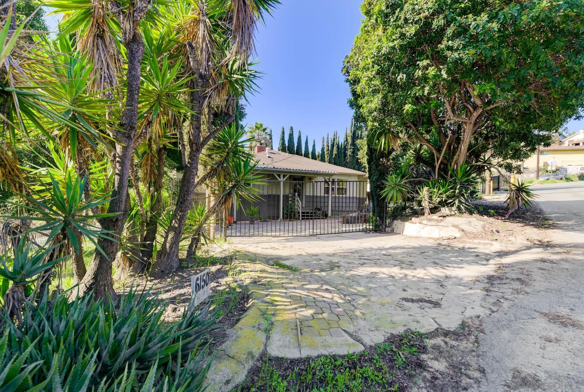 https://cdn.realtyfeed.com/cdn/127/260002769/b7134f918180bcd355d93b62bee35de7.webp