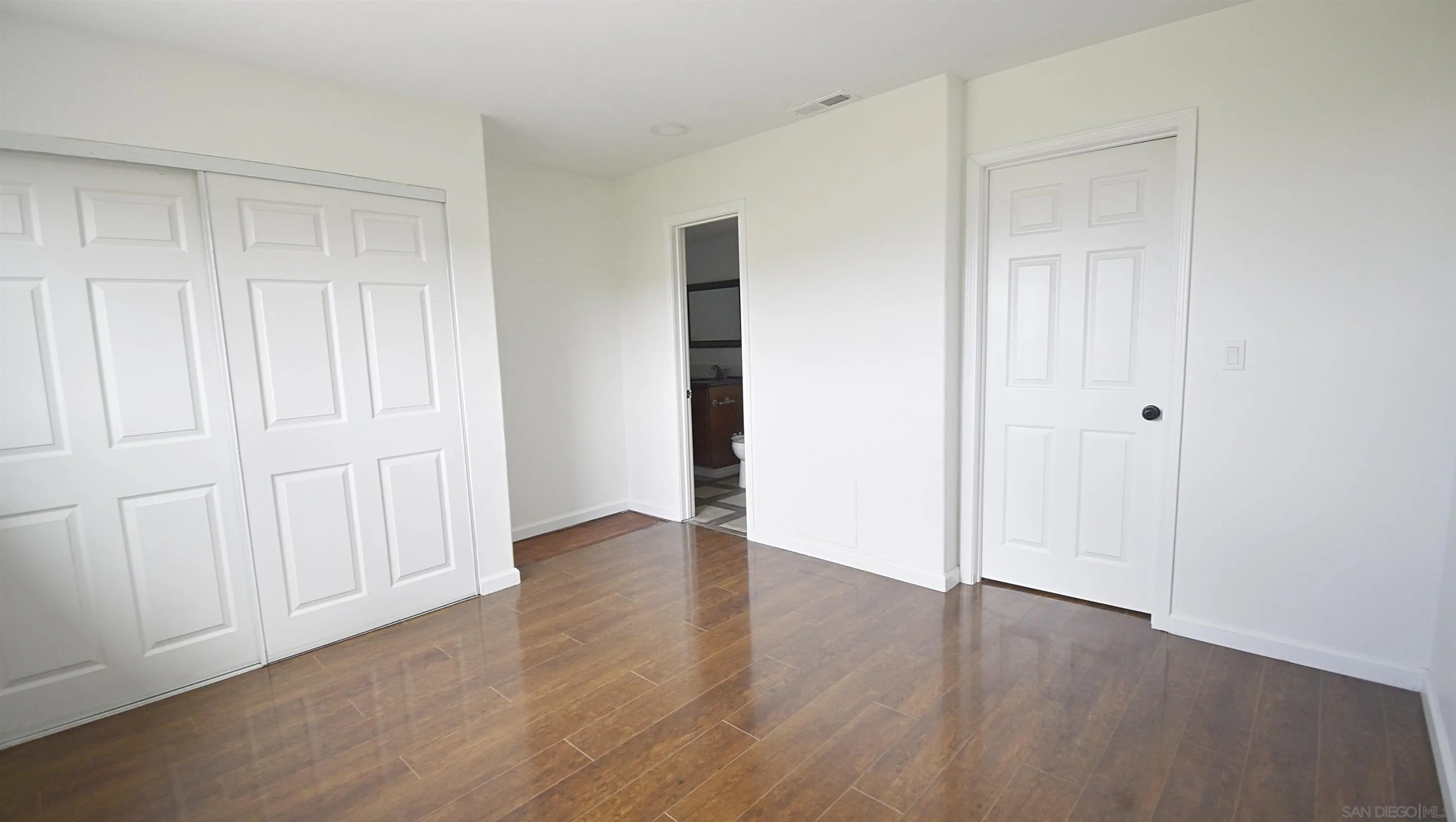 https://cdn.realtyfeed.com/cdn/127/260002773/6e364e664c699b466f4a2cadbbadc795.webp