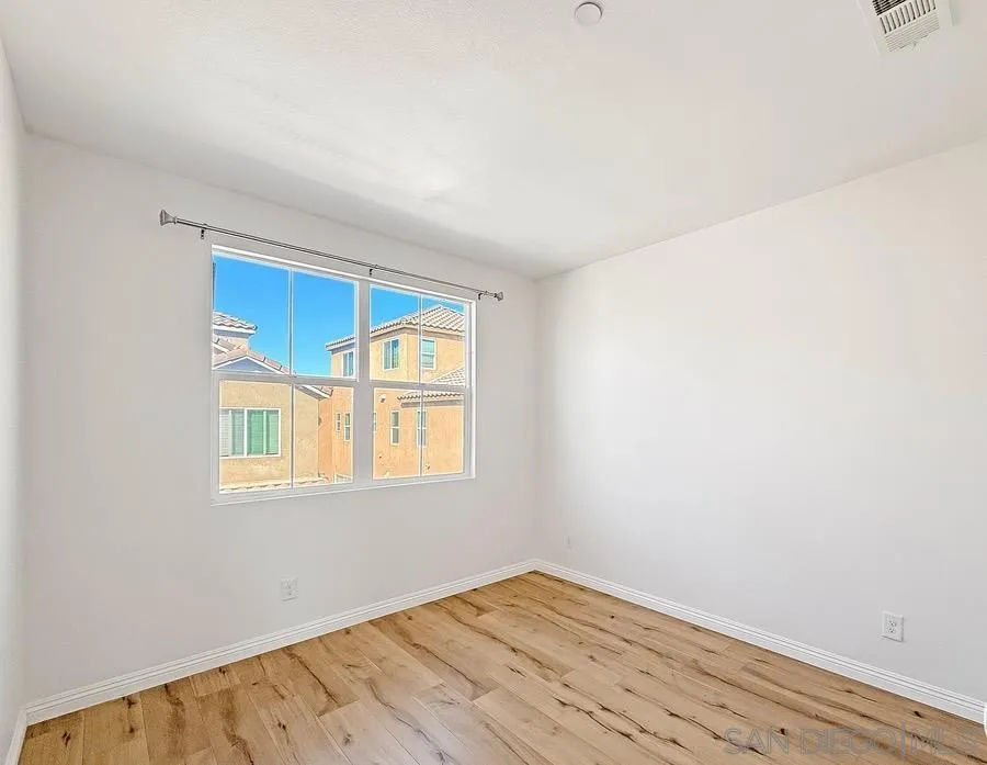 Photo #12: 260002776 Listing: Photo #12