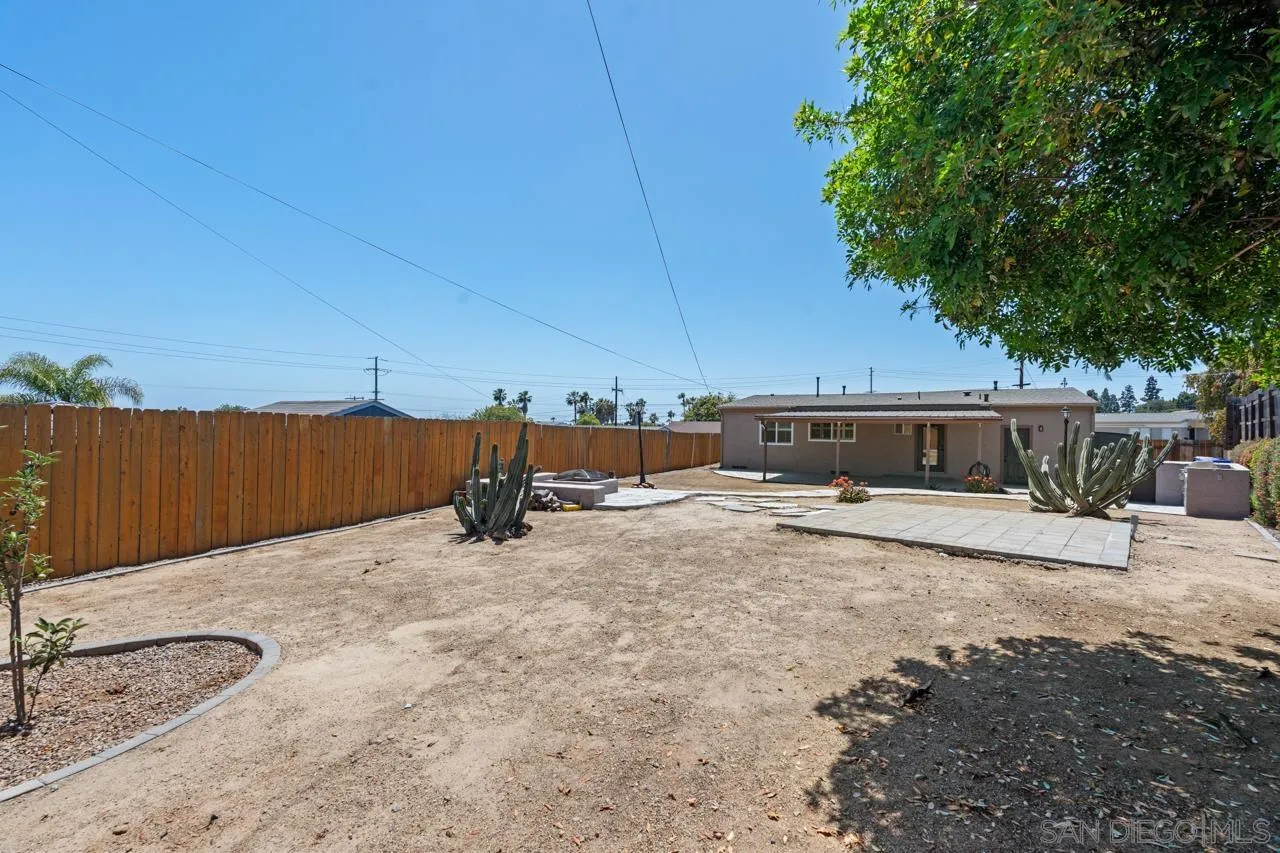 https://cdn.realtyfeed.com/cdn/127/260002783/1411336bb73870545672aca61a8fad61.webp