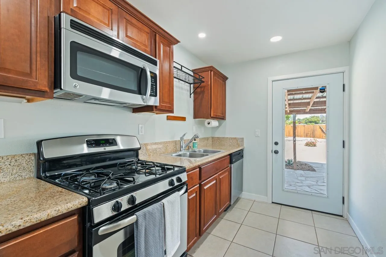 https://cdn.realtyfeed.com/cdn/127/260002783/8038e042682879ac85f171779404c4eb.webp