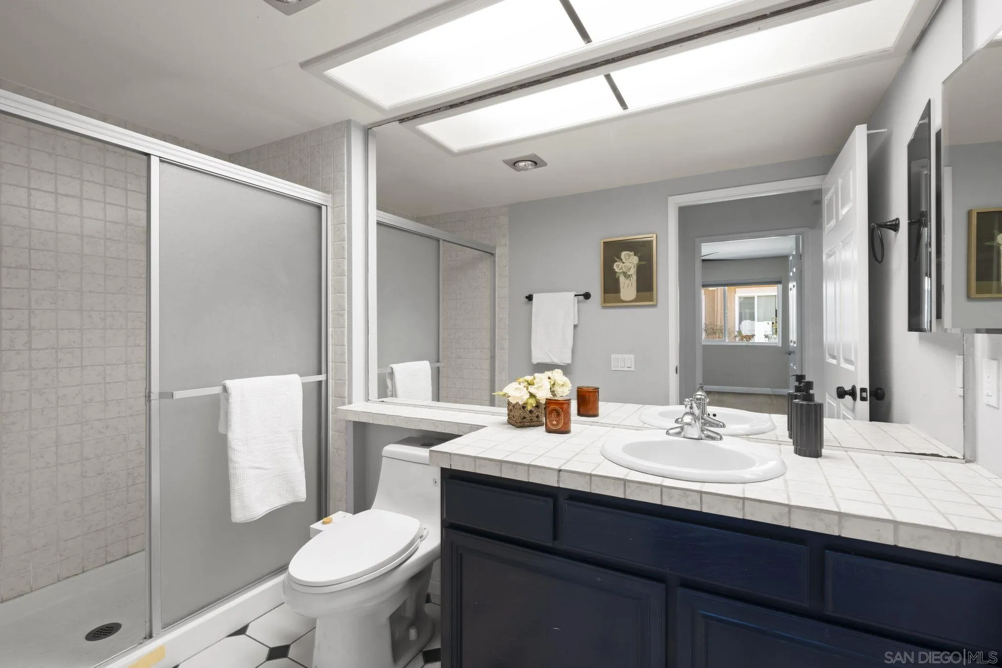 https://cdn.realtyfeed.com/cdn/127/260002784/50fe9d29ba072d834a2f26d4039d7f6e.webp
