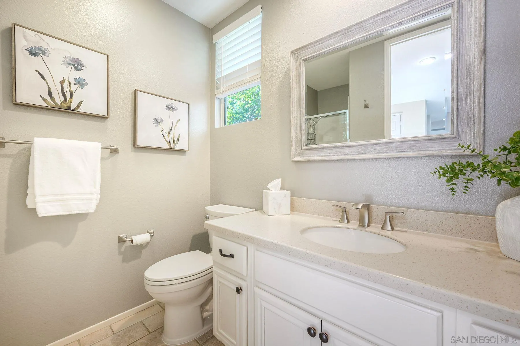 https://cdn.realtyfeed.com/cdn/127/260002785/cec984c1196f72c2ed547435af4d6ac4.webp